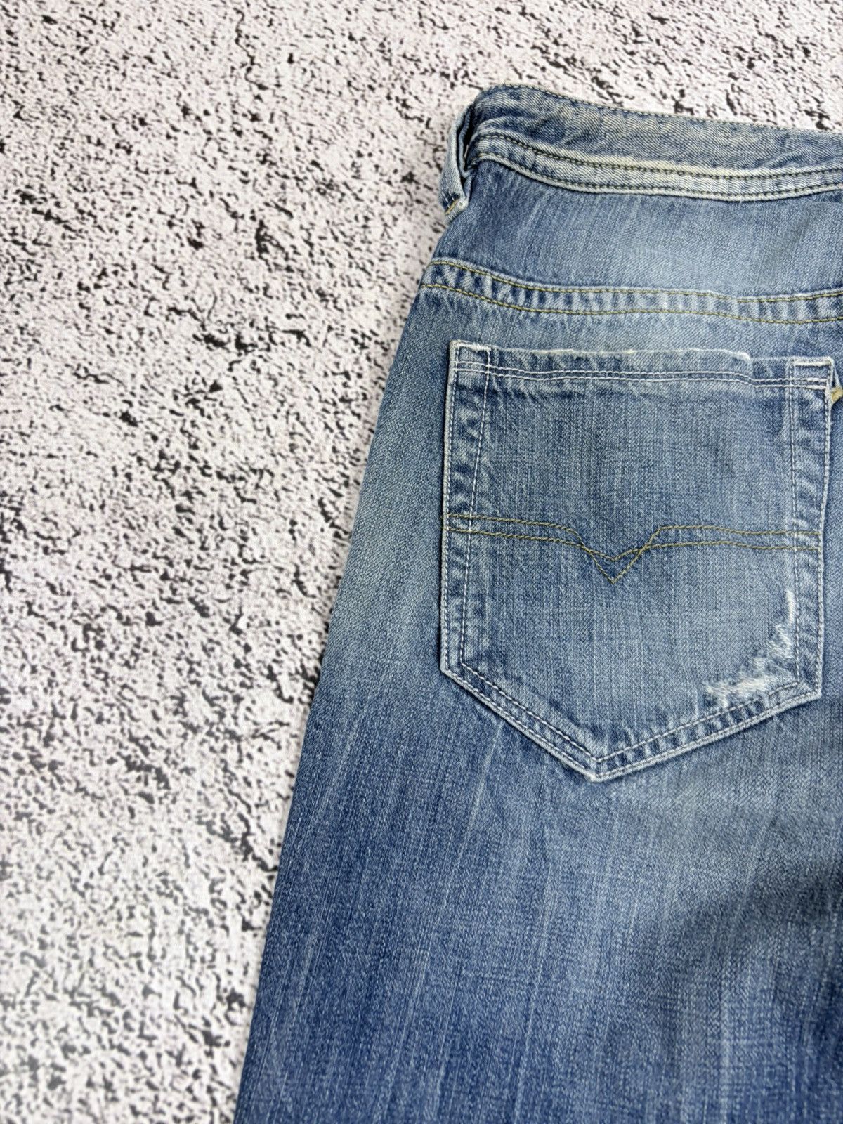 Diesel Diesel Thavar 008QL Distressed DNA Slim Skinny Jeans 31x32 Size US 31 - 16 Thumbnail