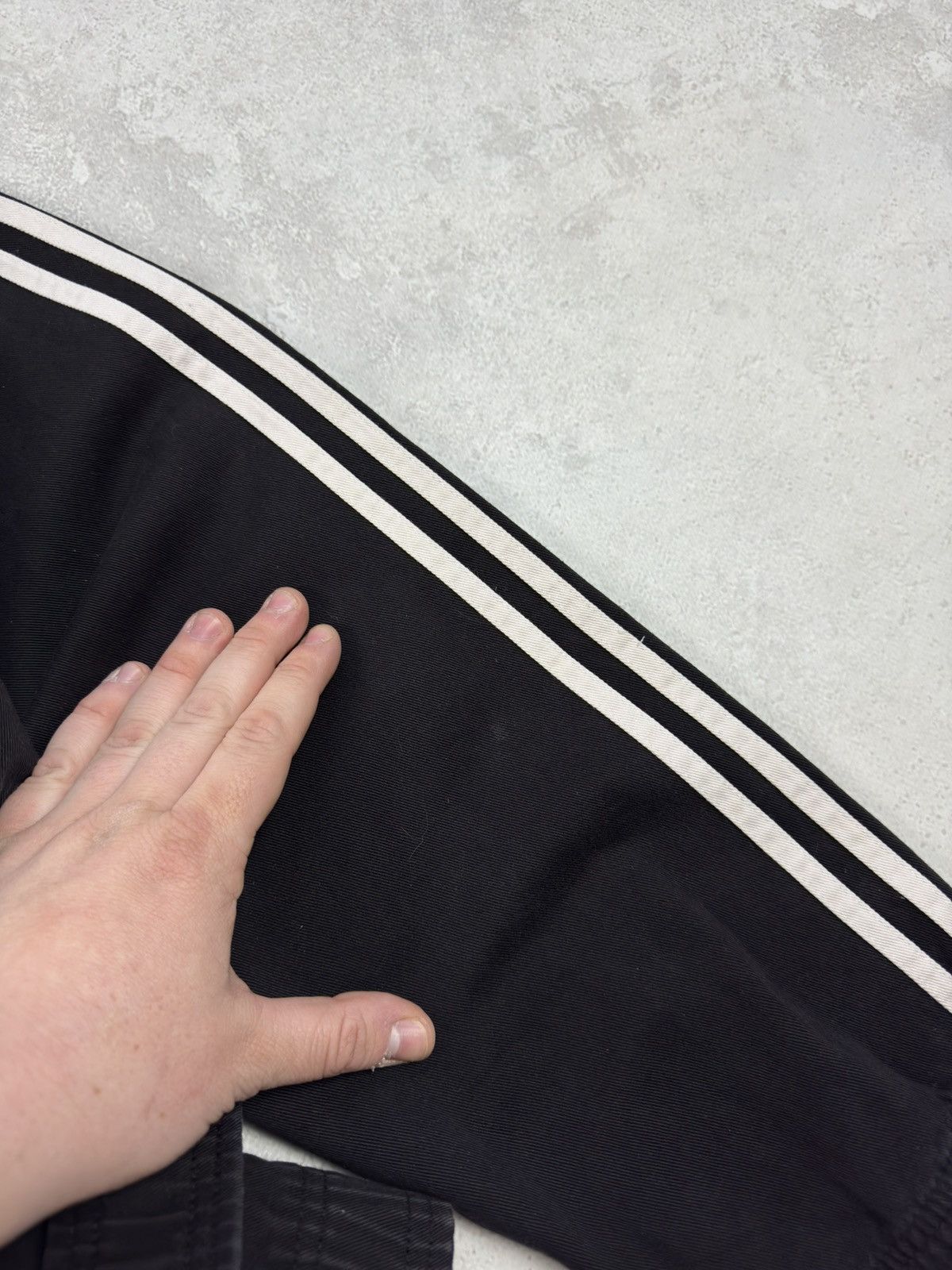 Adidas Vintage Adidas 00s Training Black Jacket Central Logo Size US L / EU 52-54 / 3 - 9 Thumbnail