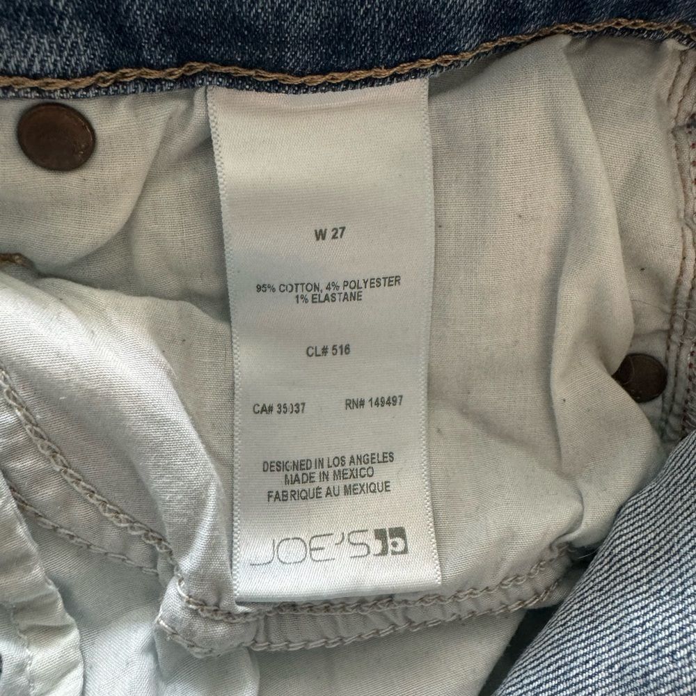Joe's Joe's SZ 27 distressed cropped skinny jeans Size 27" / US 4 / IT 40 - 4 Thumbnail