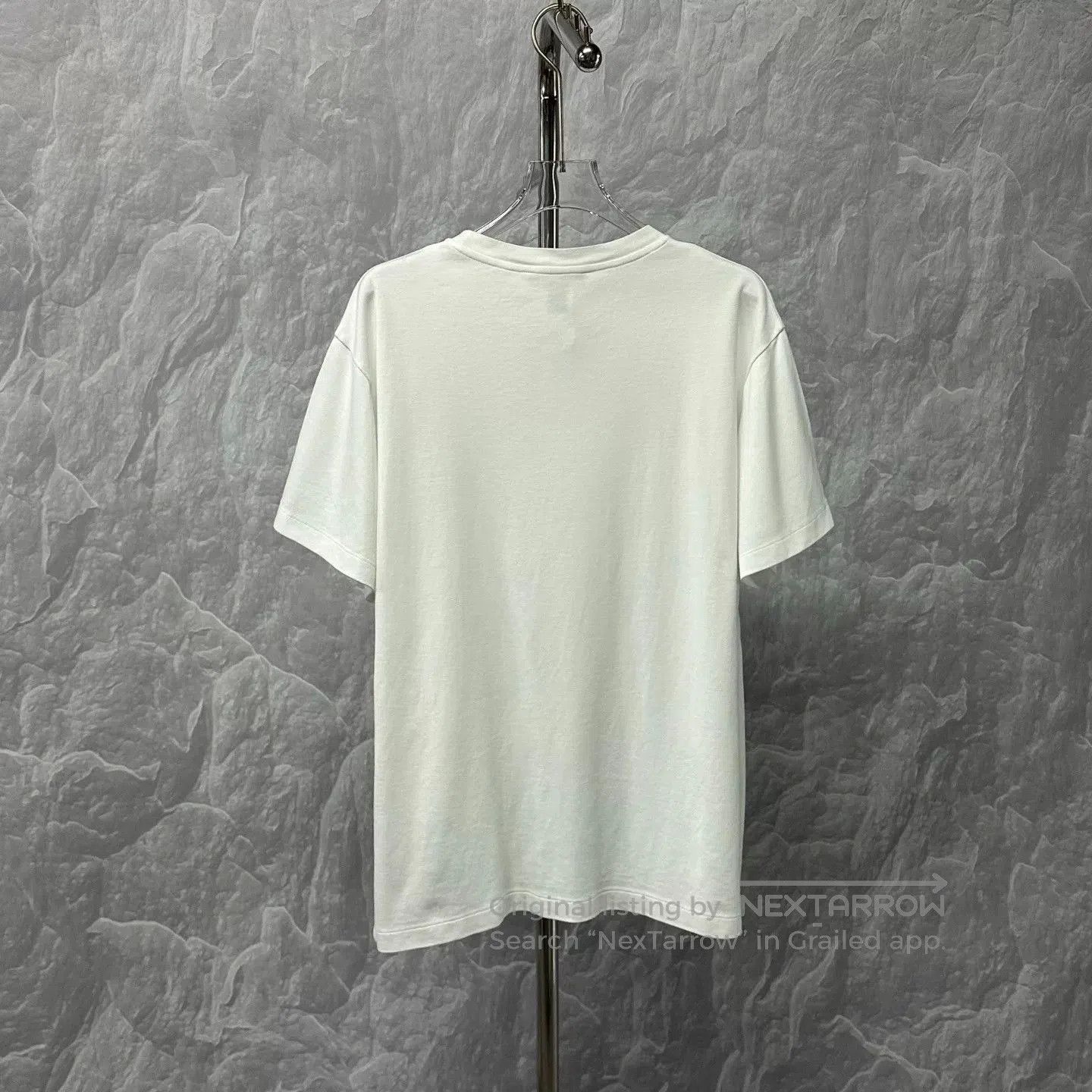 Louis Vuitton louis vuitton embroidered logo short sleeve t-shirt. Size US XL / EU 56 / 4 - 4 Thumbnail