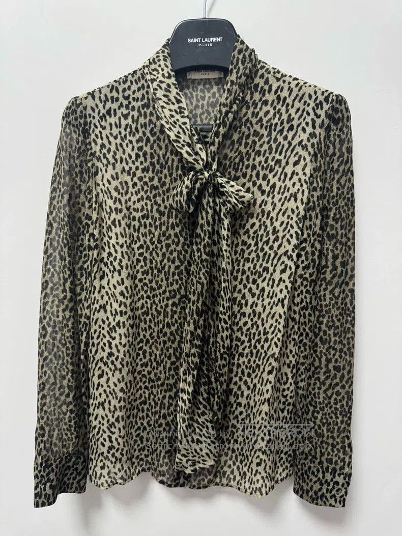 Saint Laurent Paris Saint Laurent Caramel Leopard Print Silk Shirt. Size US S / EU 44-46 / 1 - 1 Thumbnail