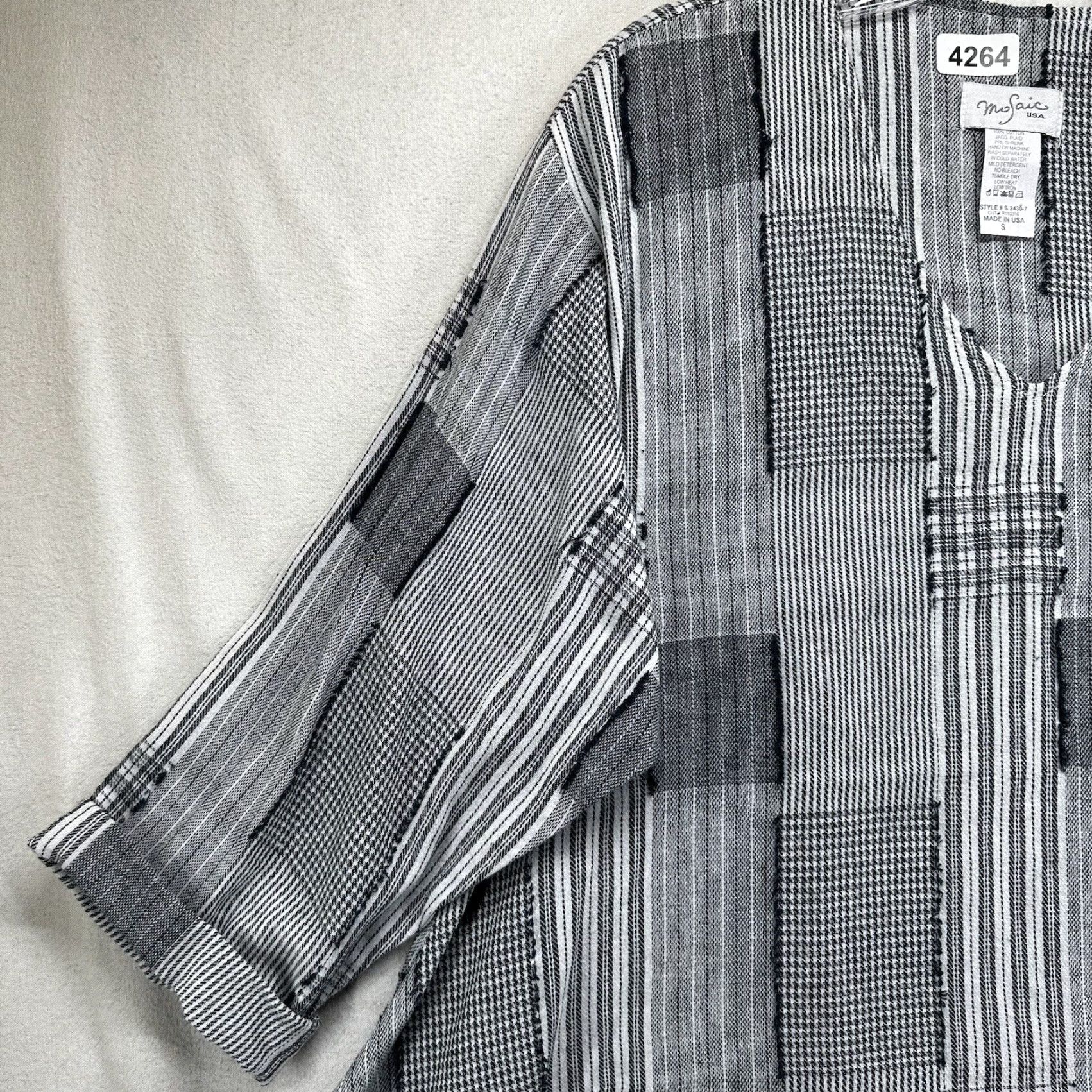 Vintage VINTAGE Mosaic USA Women's Tunic Top Small Black White Patchwork Cotton V-Neck 90s Oversized Science Theme Size S / US 4 / IT 40 - 7 Thumbnail