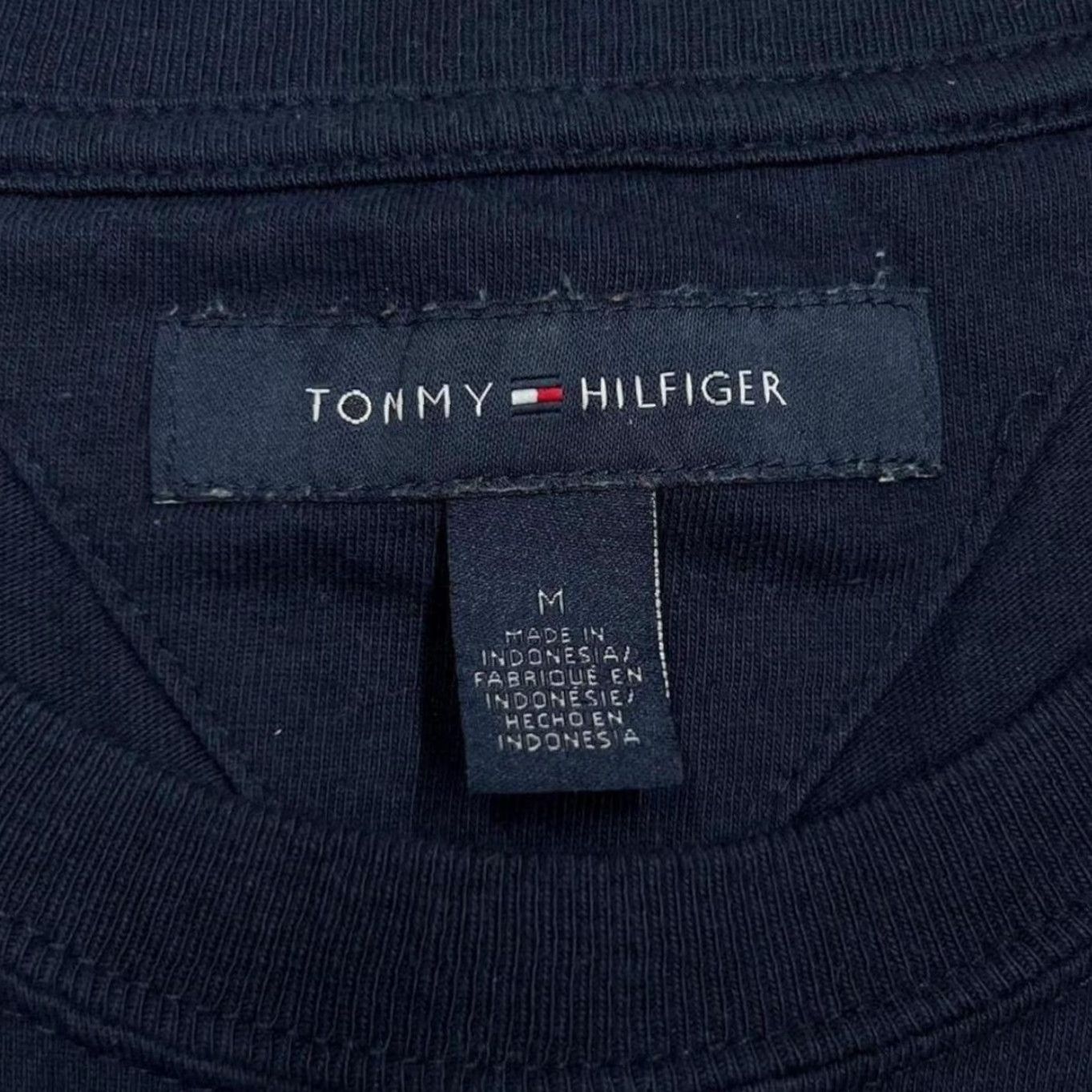 Tommy Hilfiger Tommy Hilfiger Embroidered Big Logo Spellout Graphic Navy Blue T-Shirt Medium Shirt Men XS? Size US M / EU 48-50 / 2 - 2 Thumbnail