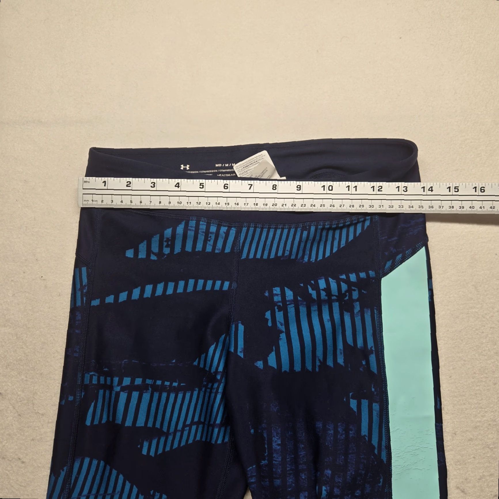 Under Armour Under Armour Leggings Cropped Yoga Pants Size Medium Multicolor Compression Womens Size 32" / US 10 / IT 46 - 3 Thumbnail