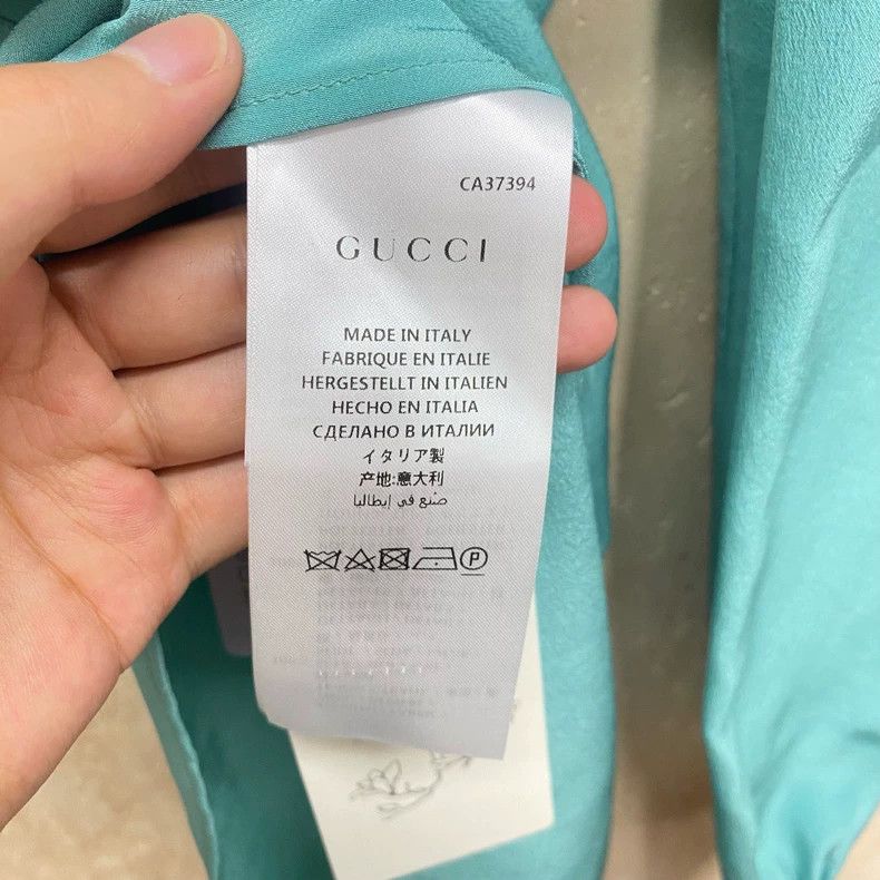 Gucci Gucci Green bow pearl buckle silk shirt 2505-Nextarrow Size XS / US 0-2 / IT 36-38 - 6 Thumbnail