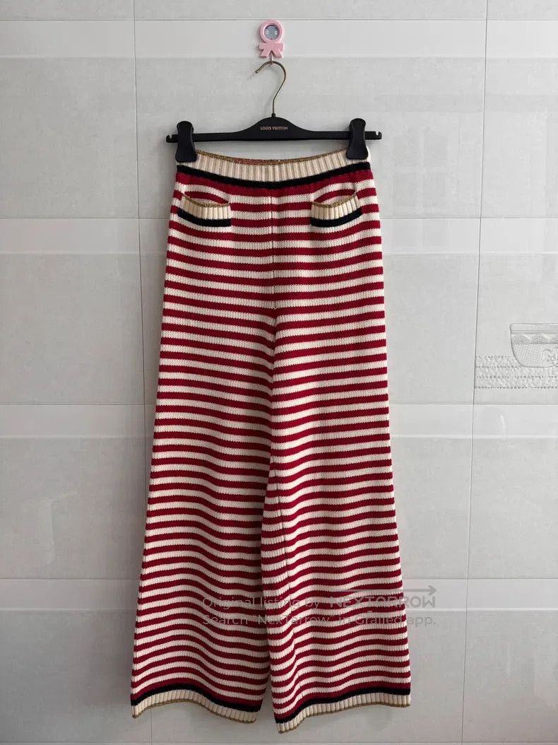 Gucci Gucci SizeL Red and white striped knitted trousers Size 26" / US 2 / IT 38 - 1 Thumbnail