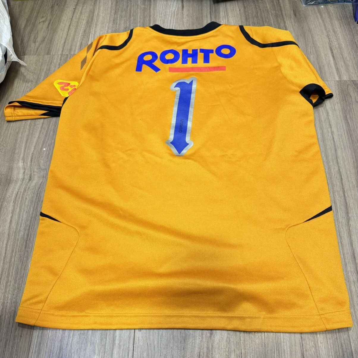 Umbro Osaka Gamba 09/10 match issued/worn gk shirt #1 Size US L / EU 52-54 / 3 - 2 Thumbnail