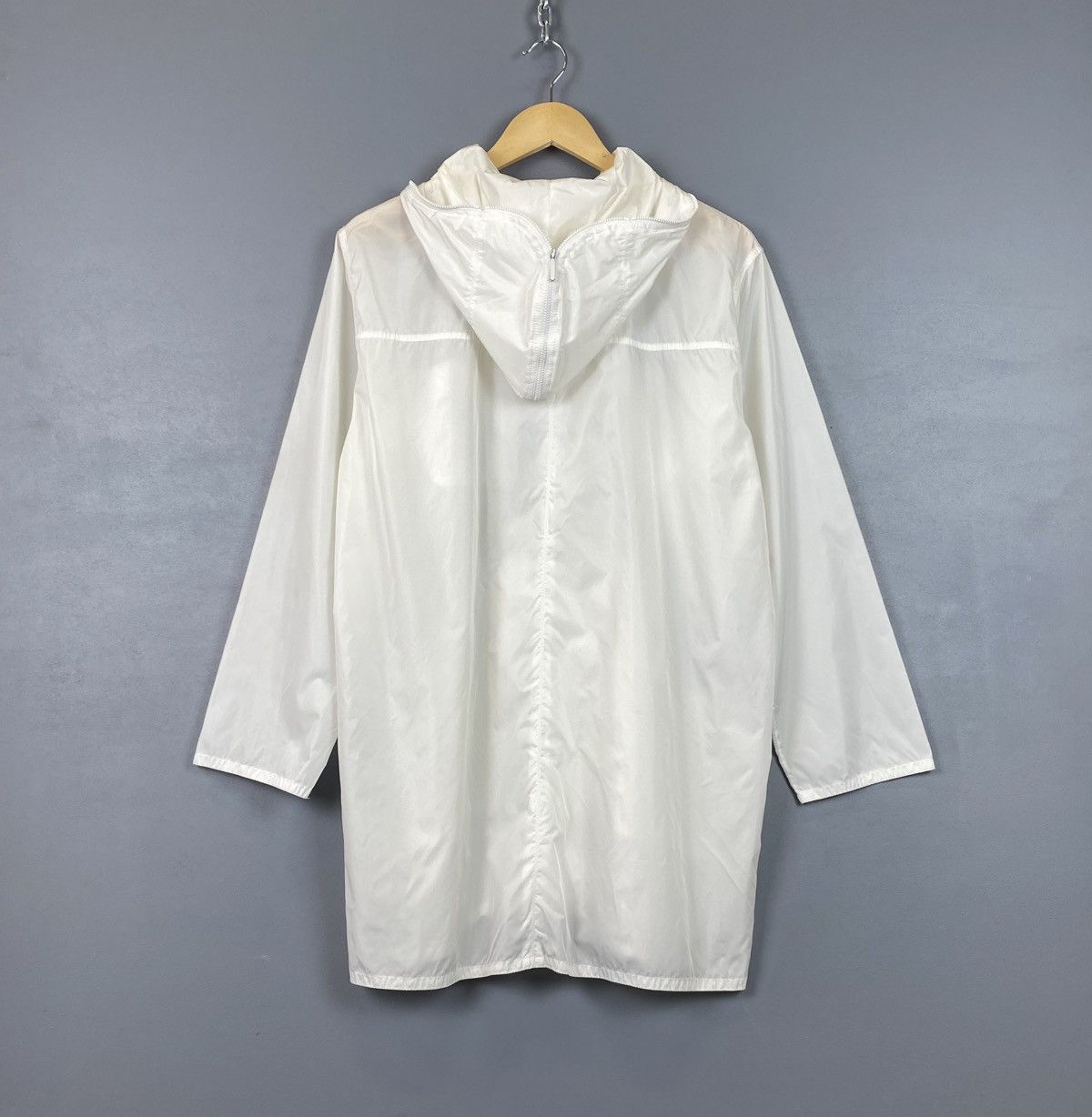 Vintage Vintage MCM Sports Rain Coat Men’s Luxury Size 42 White Top Size US XS / EU 42 / 0 - 15 Thumbnail