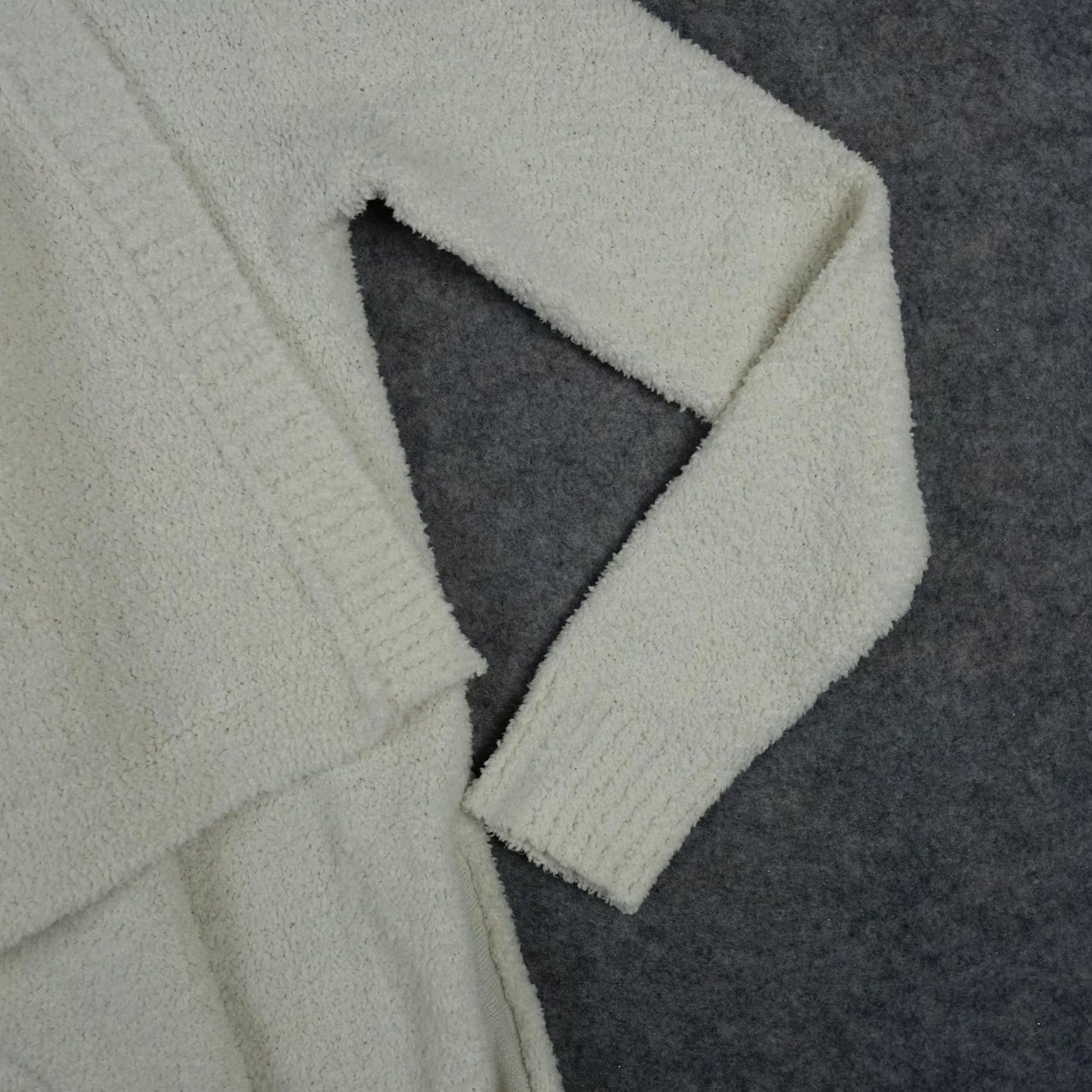 Ugg UGG Cardigan Sweater Womens Medium White Long Sleeve Open Front Fuzzy Sherpa Size M / US 6-8 / IT 42-44 - 3 Thumbnail