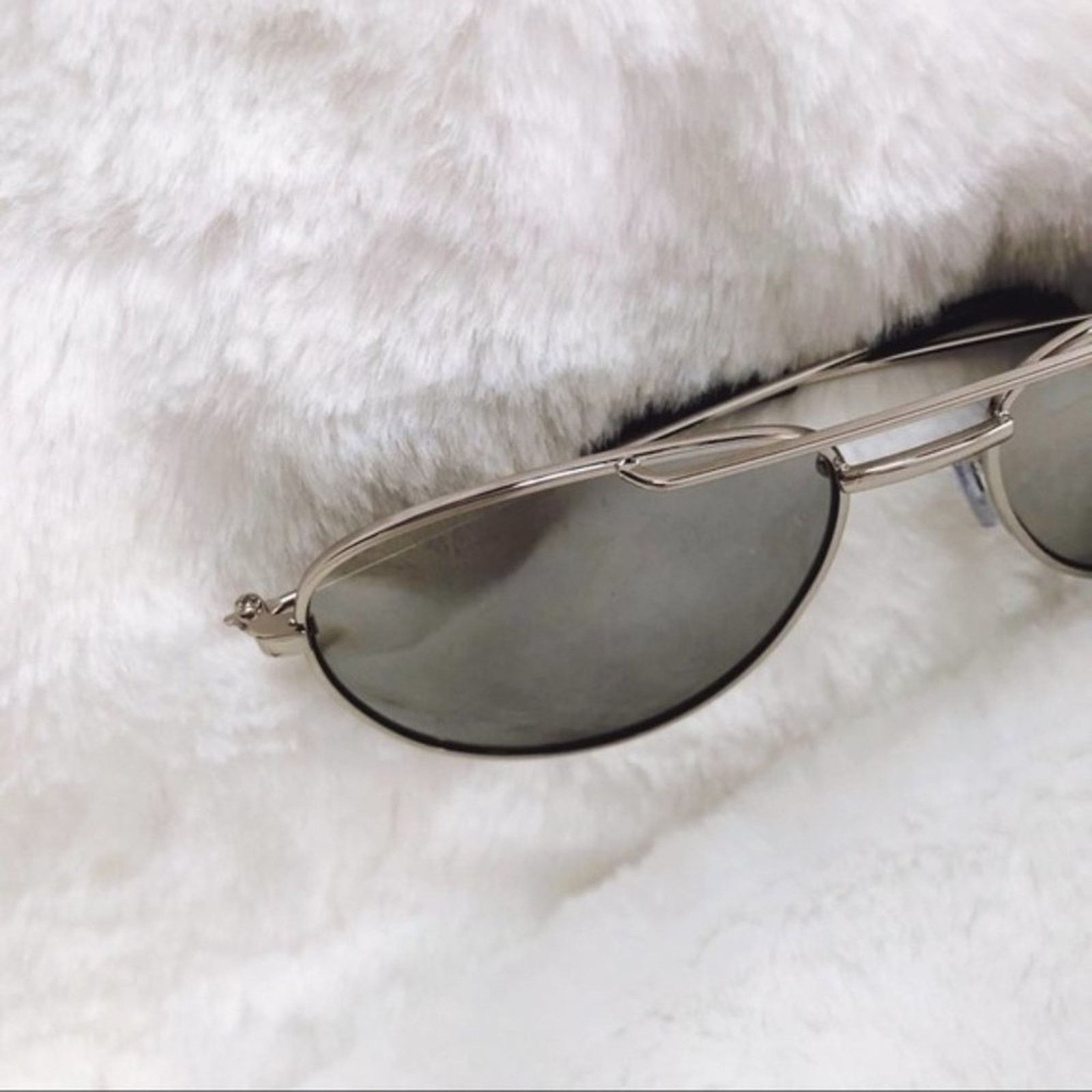 Other Hunter Silver Mirrored Aviator Sunglasses Size ONE SIZE - 3 Thumbnail