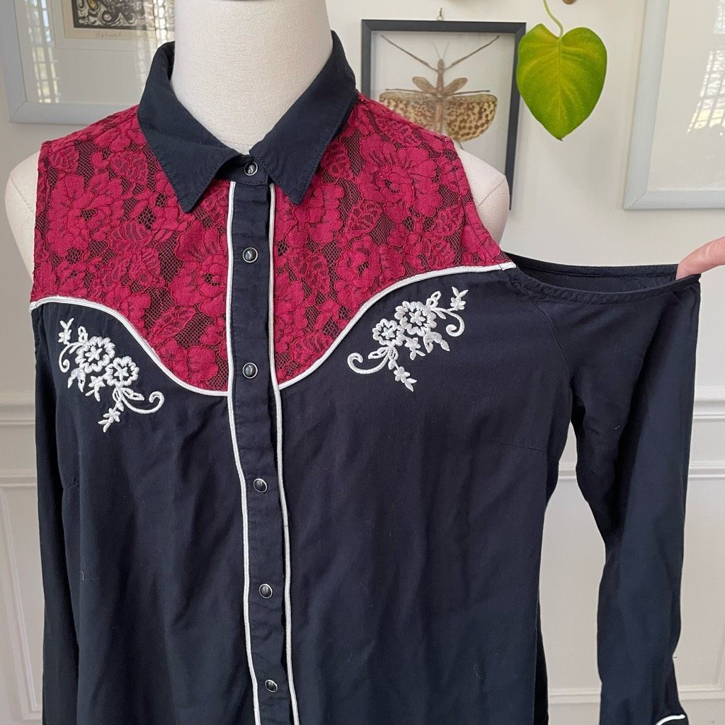 Other Shyanne Cold Shoulder Western Snap Front Cowgirl Shirt Black Size XL / US 12-14 / IT 48-50 - 1 Thumbnail