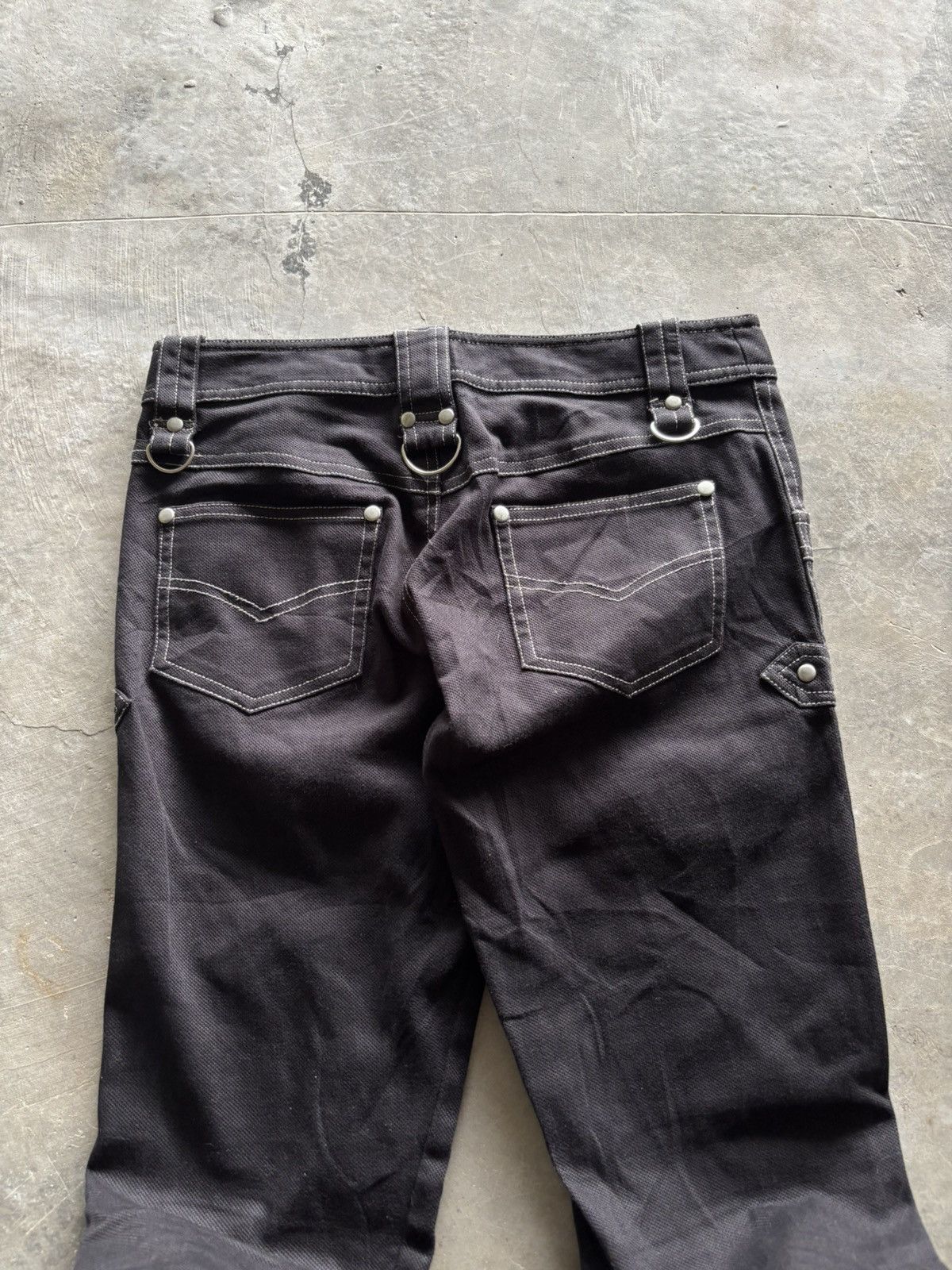 20471120 bondage algonquins seditionaries gothic style jeans Size US 27 - 14 Thumbnail
