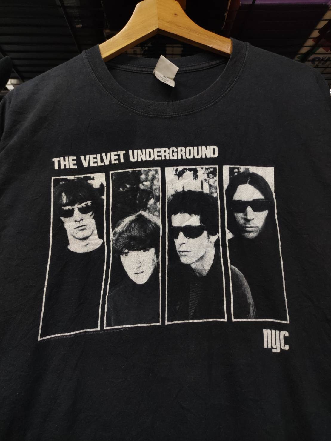Band Tees Vtg The Velvet Underground NYC Under License T-Shirt Size US XXL / EU 58 / 5 - 1 Thumbnail