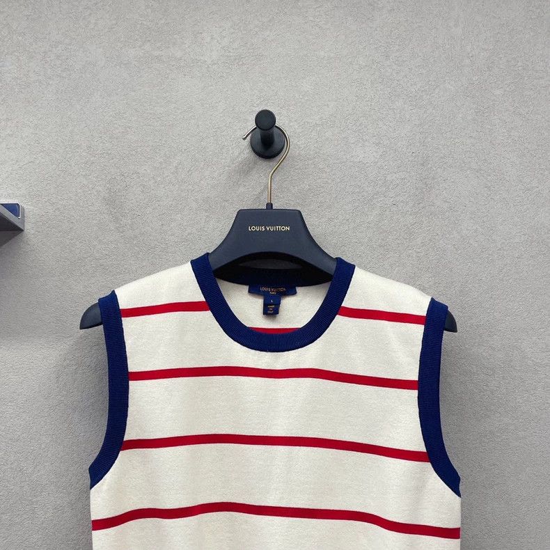 Louis Vuitton Louis Vuitton Sleeveless sweater with navy blue and red st Size L / US 10 / IT 46 - 5 Thumbnail