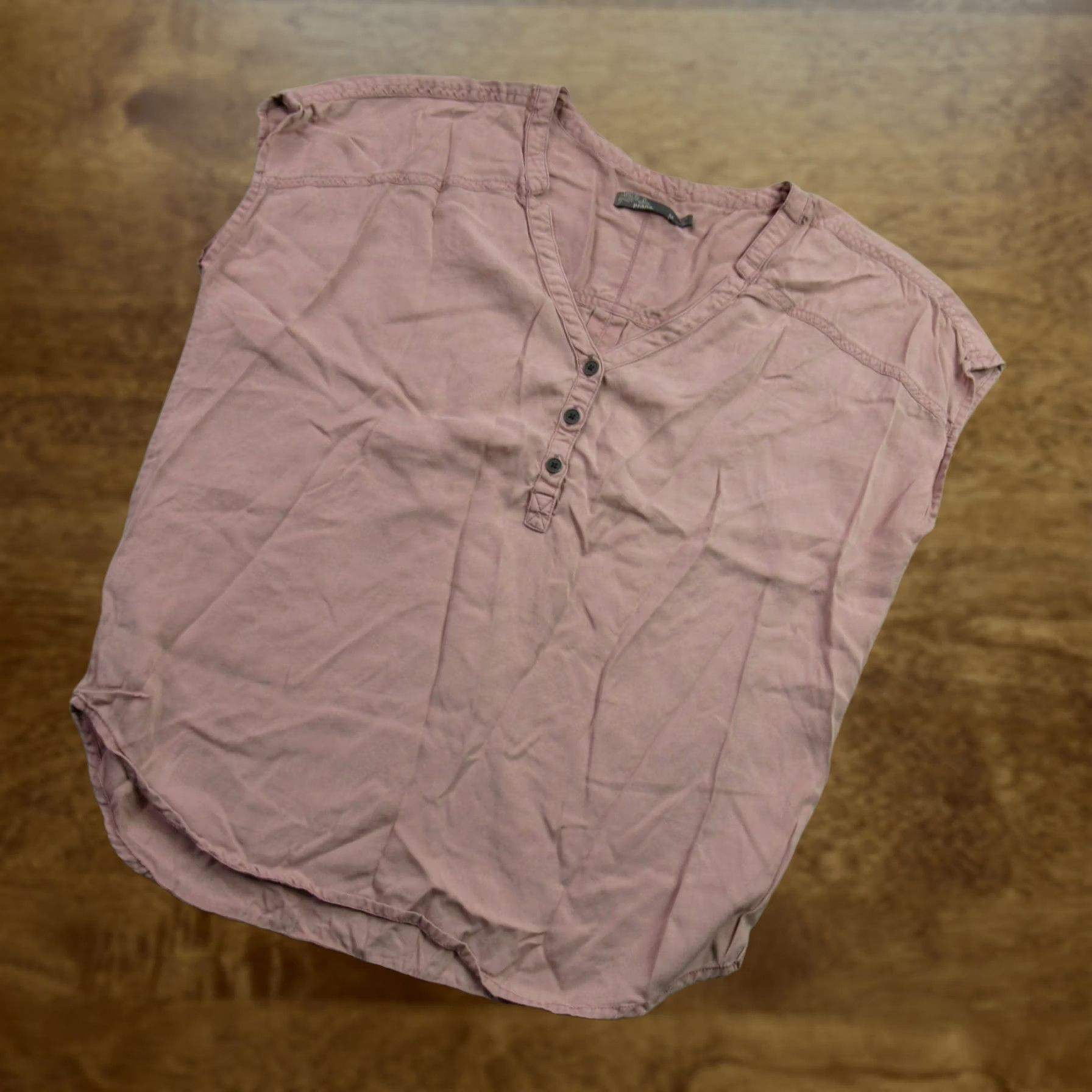 Prana Prana Shirt Womens Medium Short Sleeve Casual Lightweight V Neck Pink Shirt T-Shirt Womens Casual Lightweight Pink Prana Moderate Regular Fit Womens Size M / US 6-8 / IT 42-44 - 1 Thumbnail