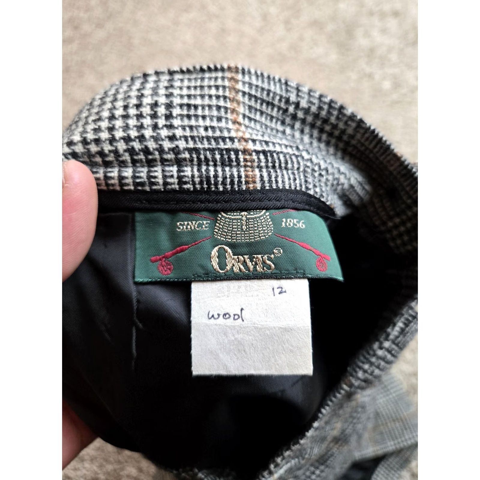 Orvis VINTAGE Orvis Skirt Womens 12 Gray Wool Plaid Tweed Knee Length Pencil Slit Lined Size 34" / US 12 / IT 48 - 2 Thumbnail