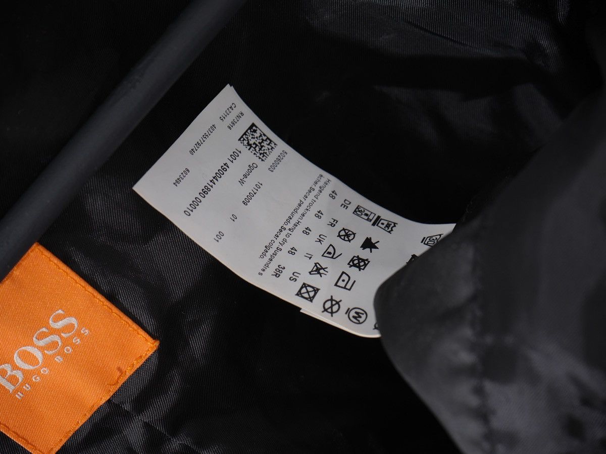 Hugo Boss Hugo Boss orange Nylon Jacket sz 48 Size US M / EU 48-50 / 2 - 7 Thumbnail