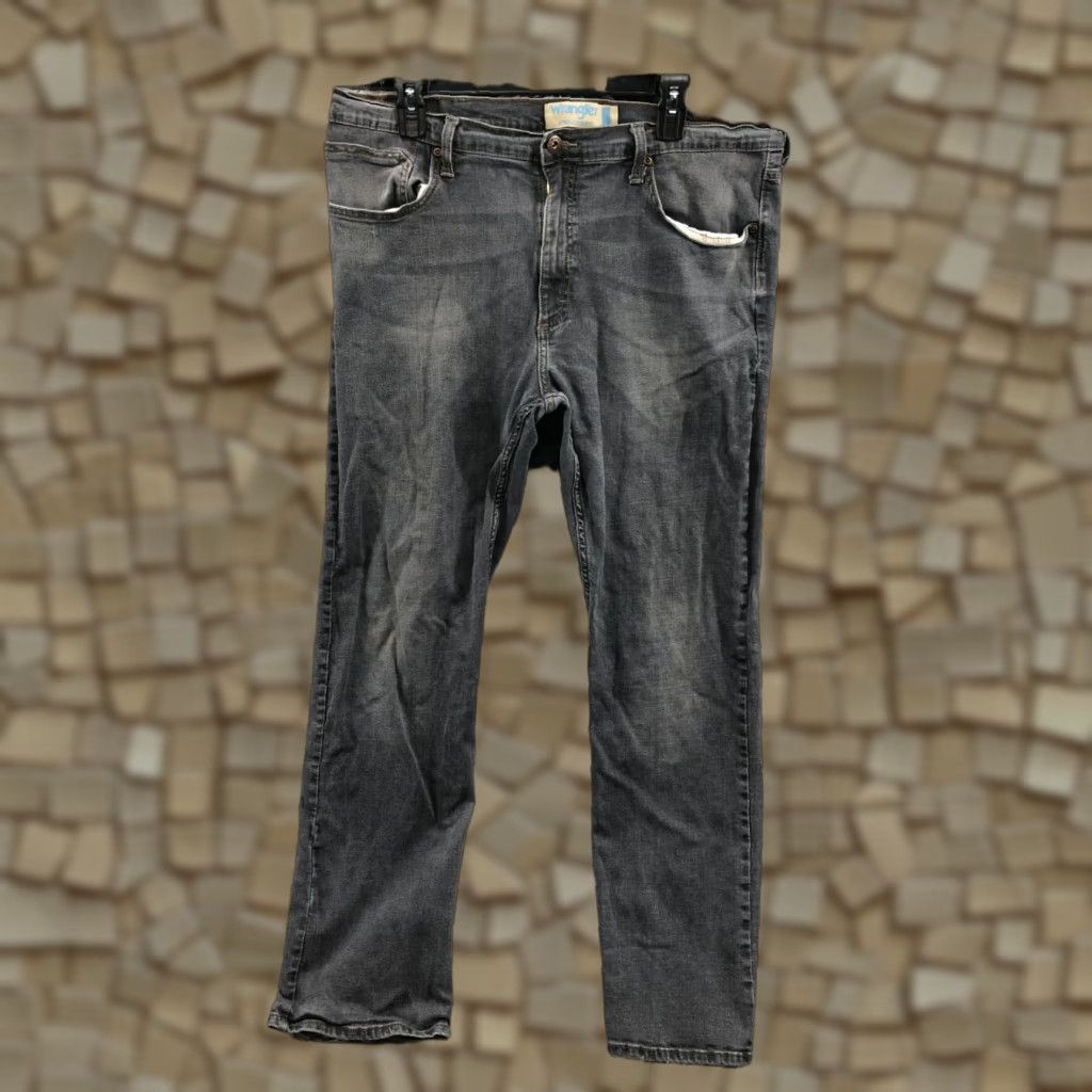 Wrangler Wrangler Jeans Straight 36x32 Mens Mid Wash Gray Regular Waist 36 Denim 5-Pocket Utility Belt Loops Logo Vintage No N/A Size US 36 / EU 52 - 1 Thumbnail