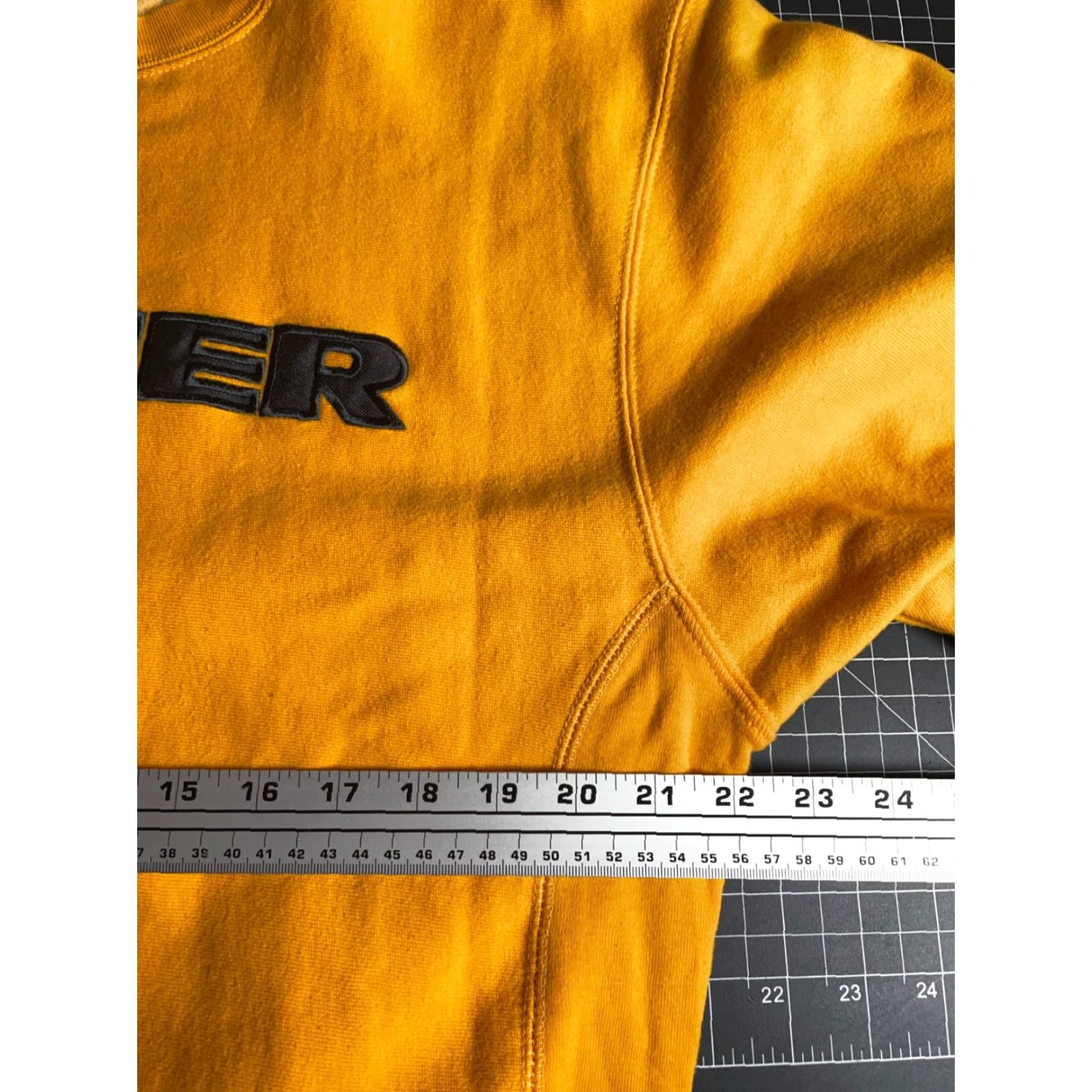 Vintage VINTAGE Hummer Sweatshirt Men's Medium Dark Yellow Embroidered Crewneck Y2K VTG Size US M / EU 48-50 / 2 - 5 Thumbnail