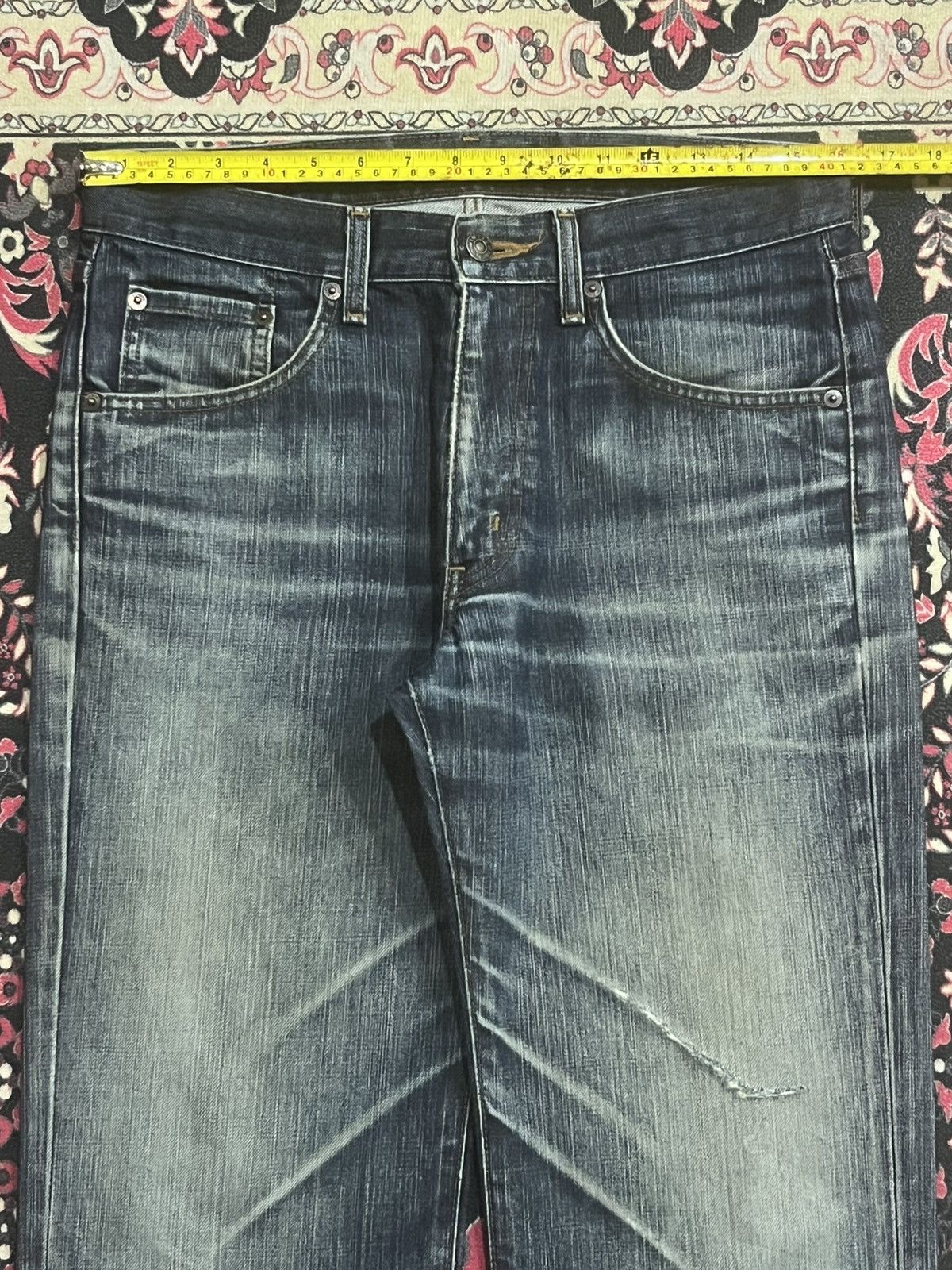 Edwin Edwin 503ZZ Dark Blue Faded Whisker Ripped Straight Leg Jean Size US 31 - 13 Thumbnail