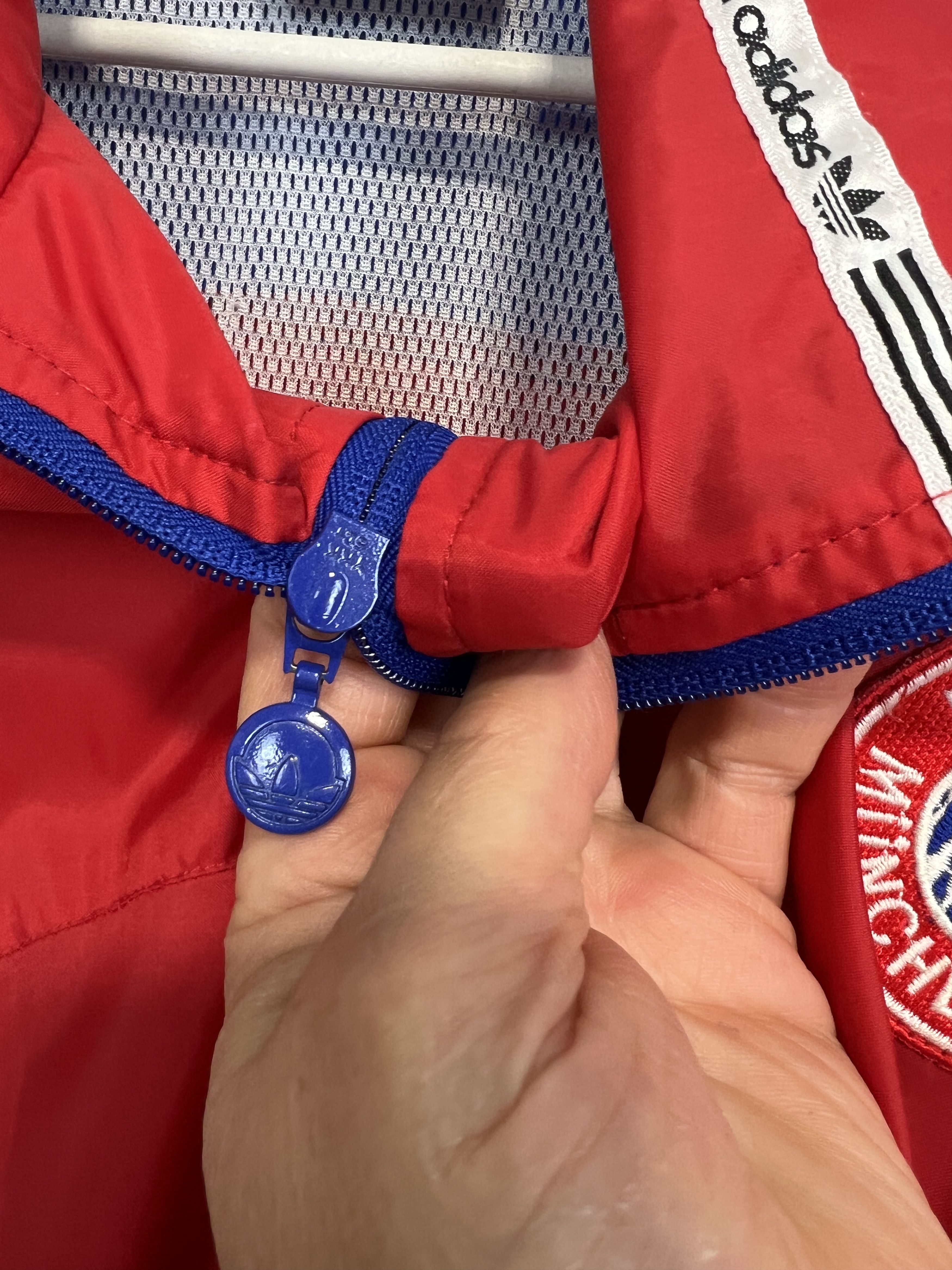 Adidas Vintage Bayern Munich Football Jacket Soccer Windbreaker Size US L / EU 52-54 / 3 - 4 Thumbnail