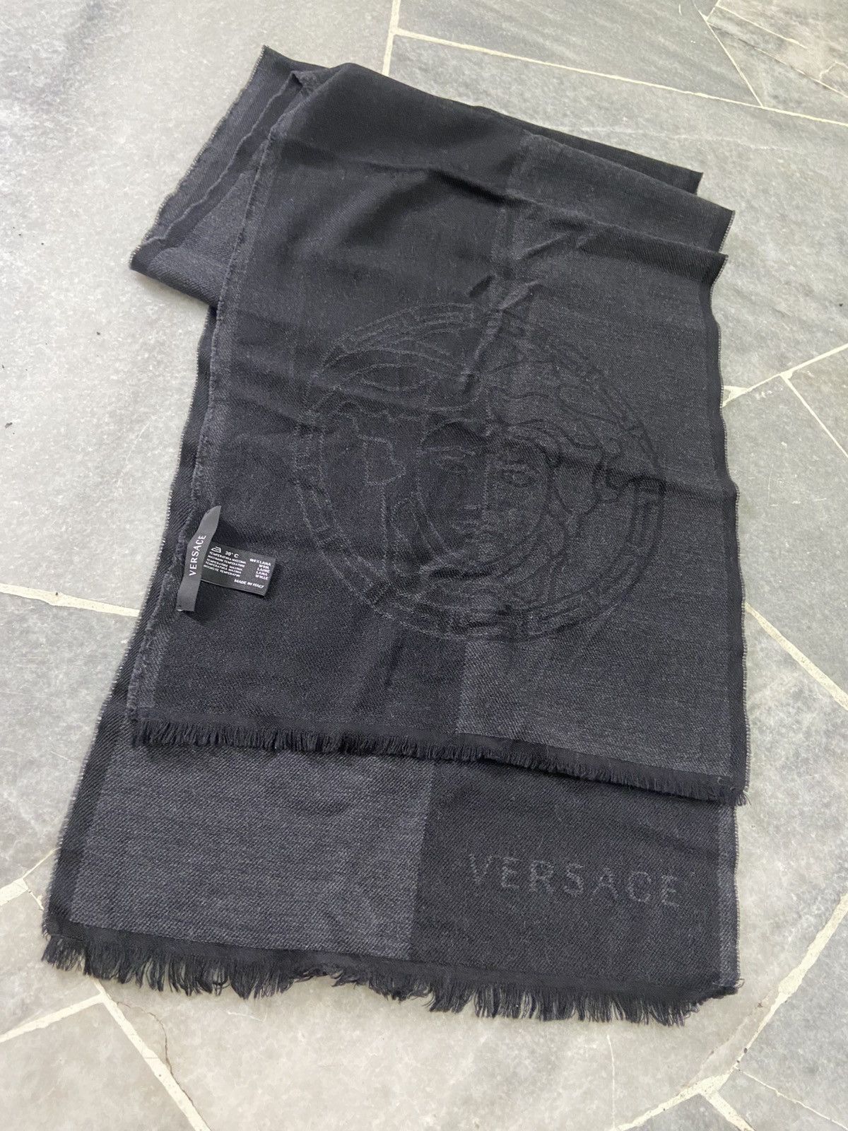 Versace Versace Muffler Scarf Size ONE SIZE - 2 Thumbnail