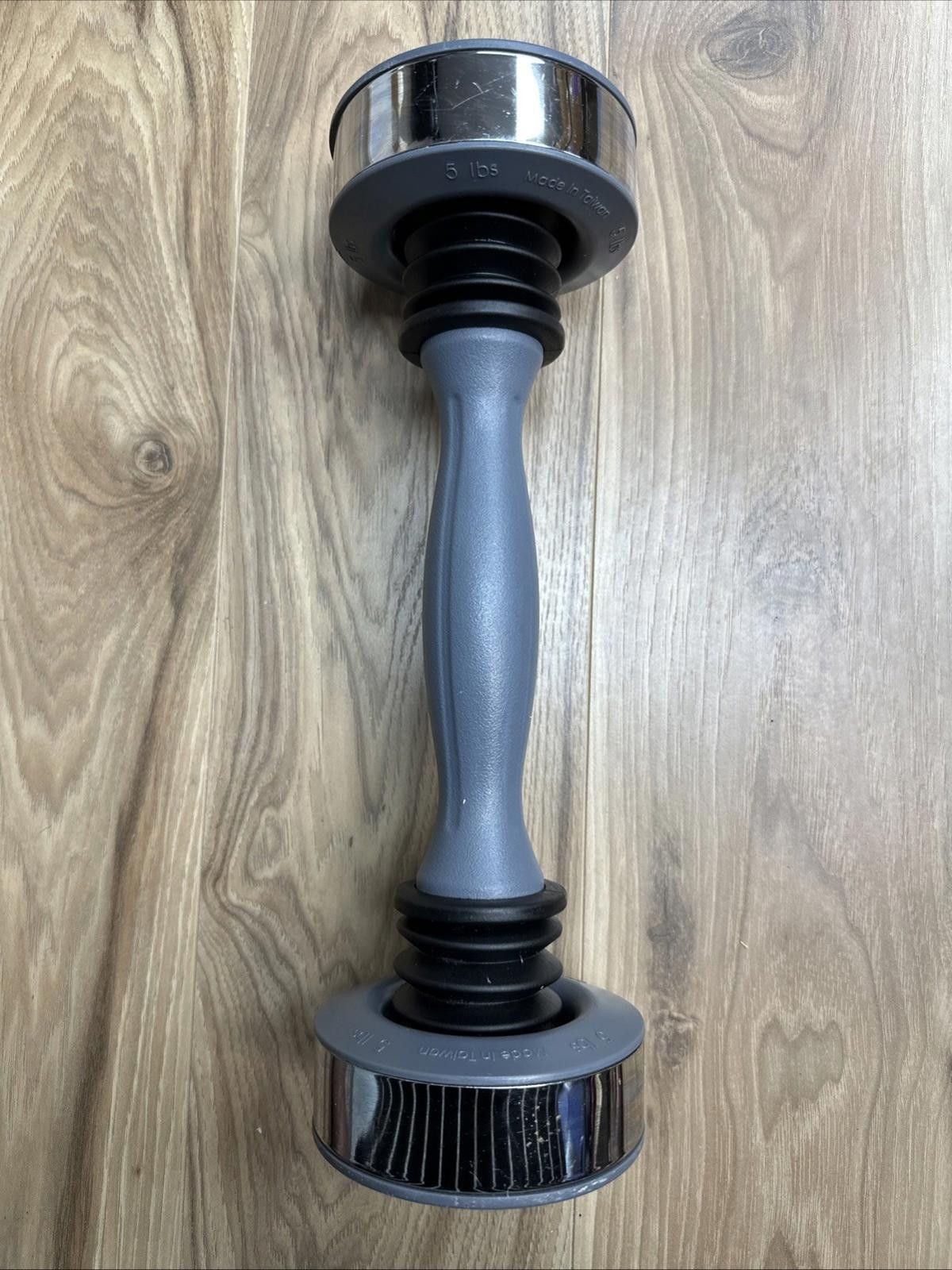 Other Shake Weight 5 lb Dumbbell Chrome Black Adjustable Training Size ONE SIZE - 1 Thumbnail