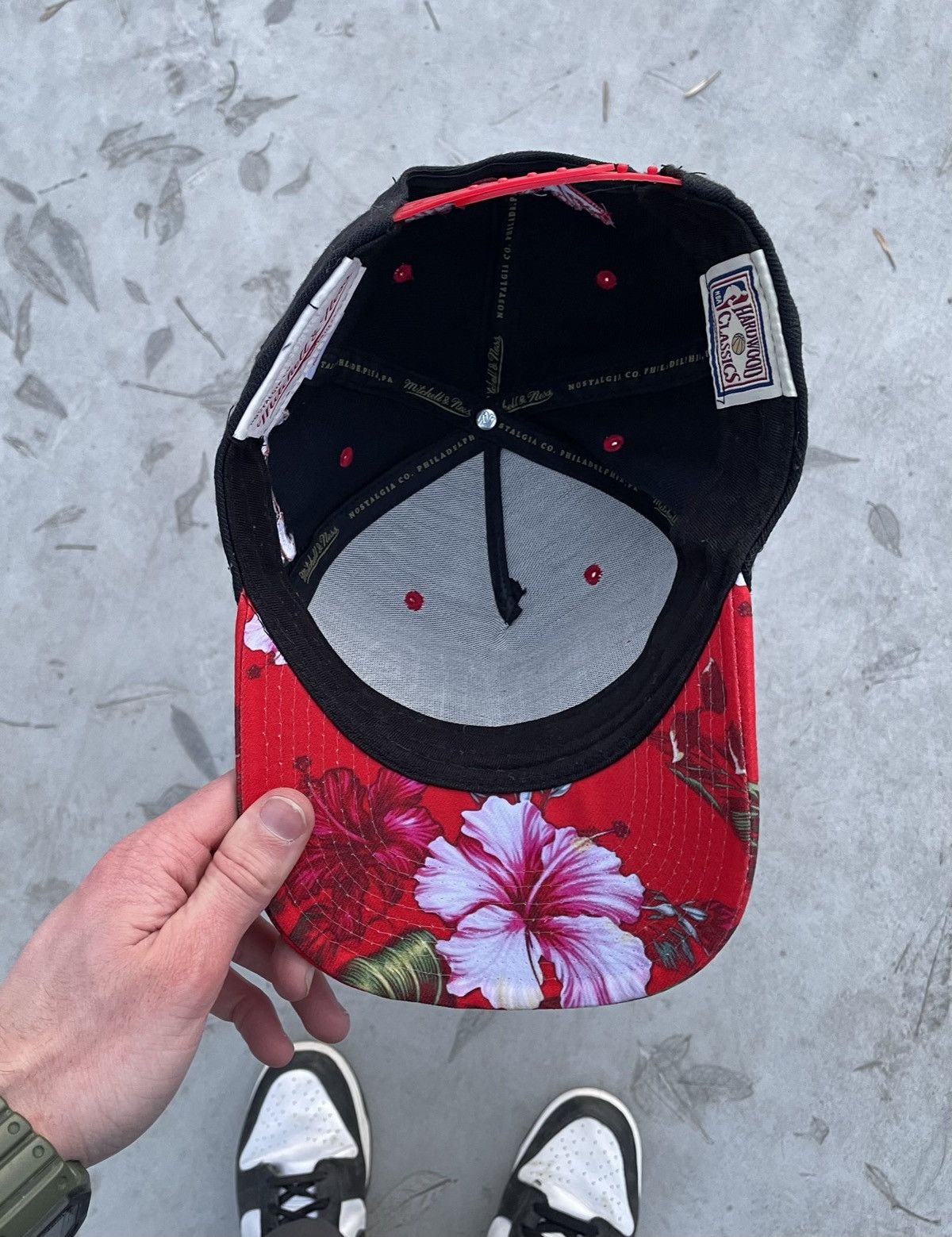 Mitchell & Ness × NBA Vintage Chicago Bulls Mitchell Ness NBA Hats Y2K cap Flowers Size ONE SIZE - 7 Thumbnail