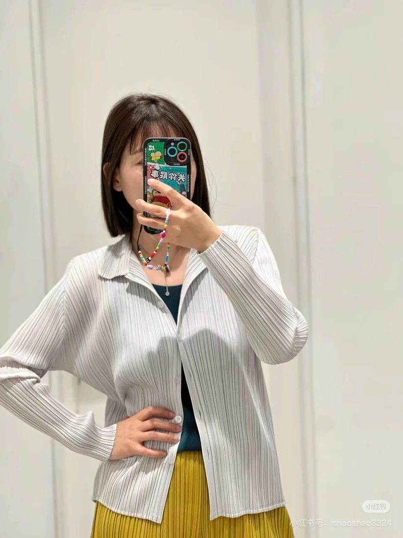 Issey Miyake Issey Miyake A light grey cardigan Size L / US 10 / IT 46 - 2 Thumbnail