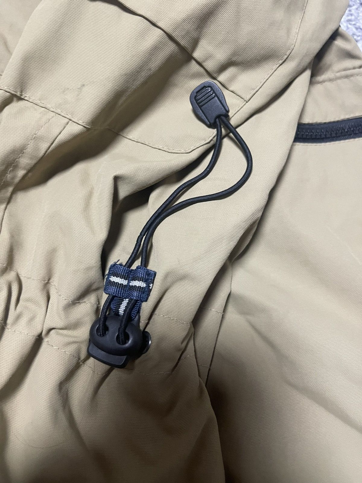 Strellson Strellson RARE Swiss protection multipocket parka size L Size US L / EU 52-54 / 3 - 14 Thumbnail