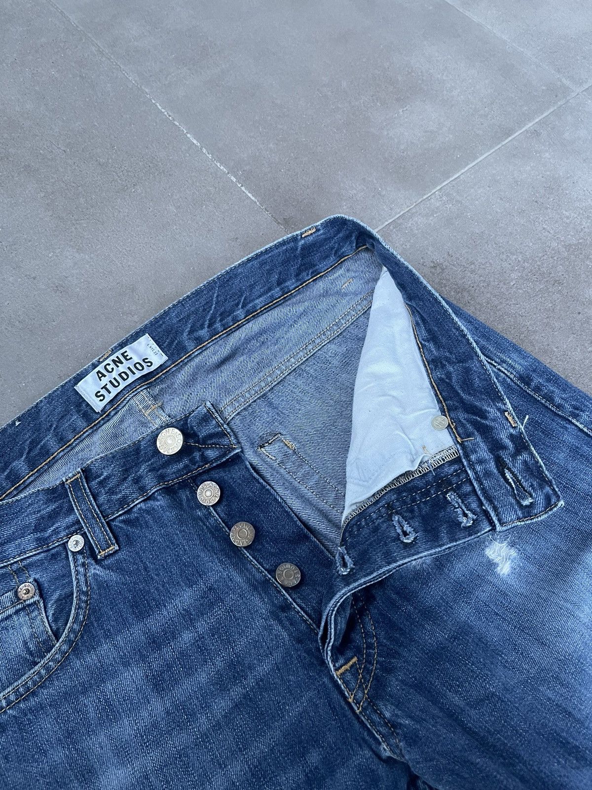 Acne Studios Acne Studios Roc Verakai Distressed Indigo Denim Pants Size US 30 / EU 46 - 17 Thumbnail