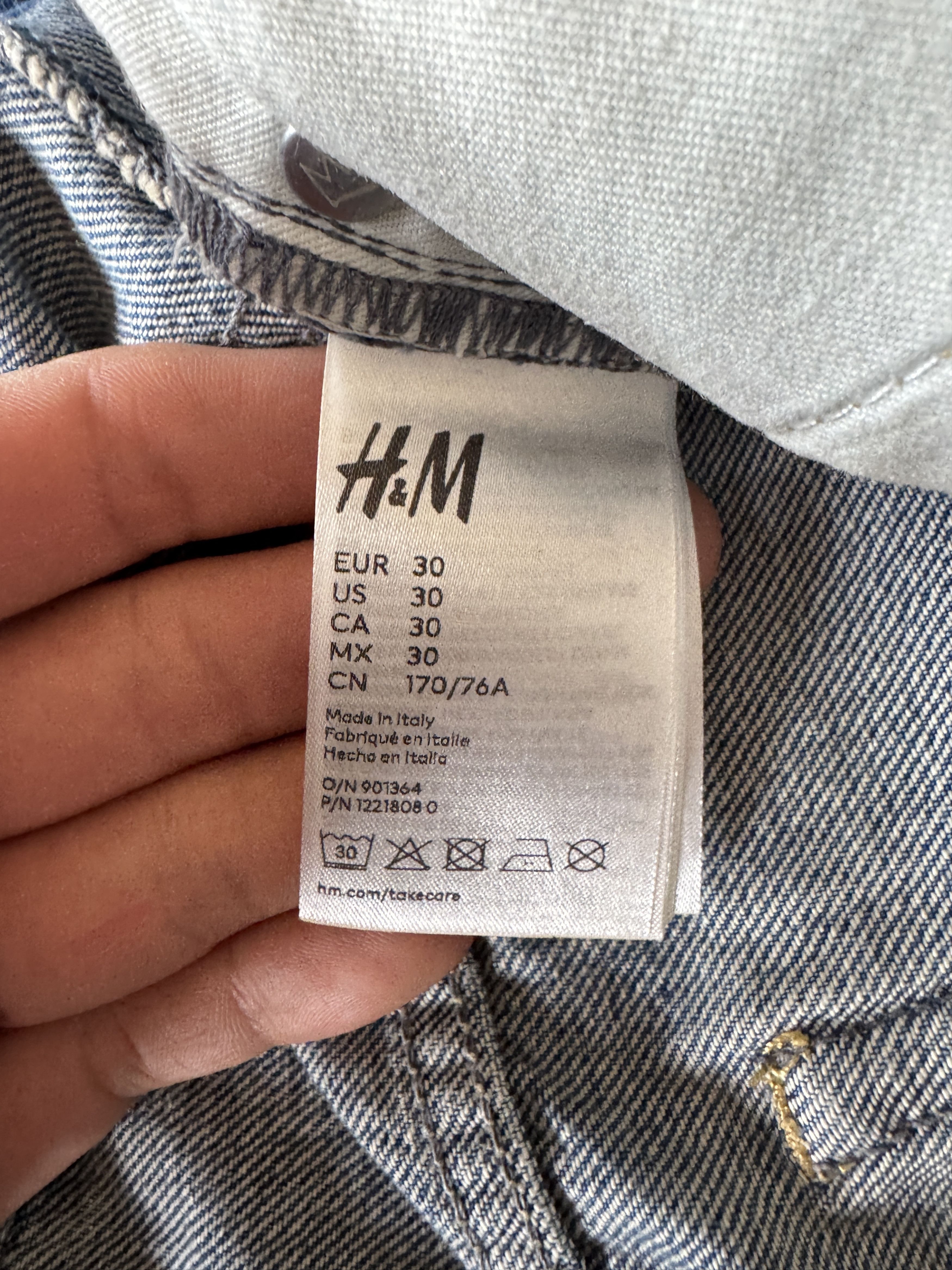H&M × Jean-Michel Basquiat × Who Decides War Distressed rhinestone graphic jeans Size US 30 / EU 46 - 15 Thumbnail