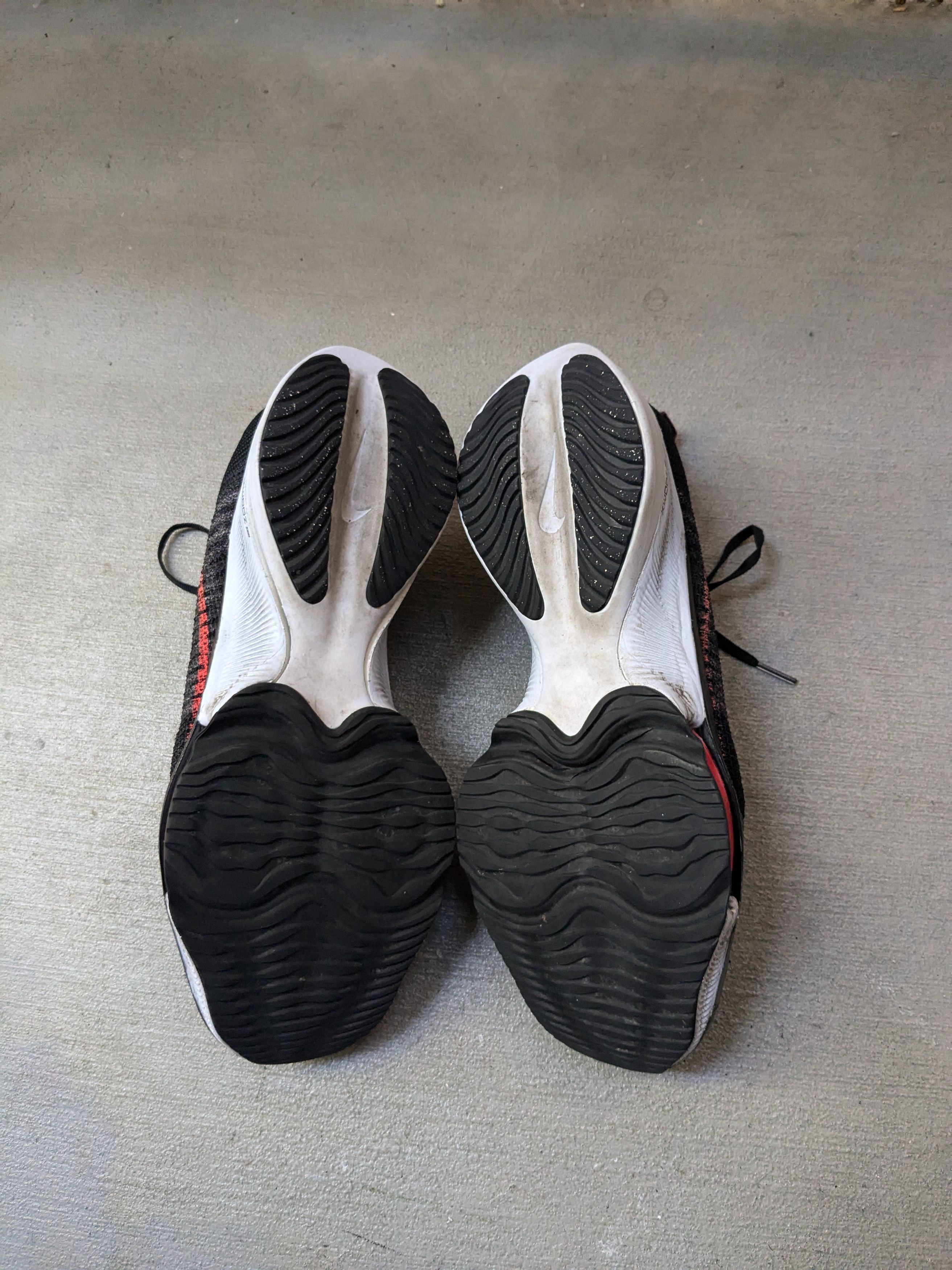 Nike Nike Air Zoom Tempo Black Red Gray 13 Running Size US 13 / EU 46 - 11 Thumbnail