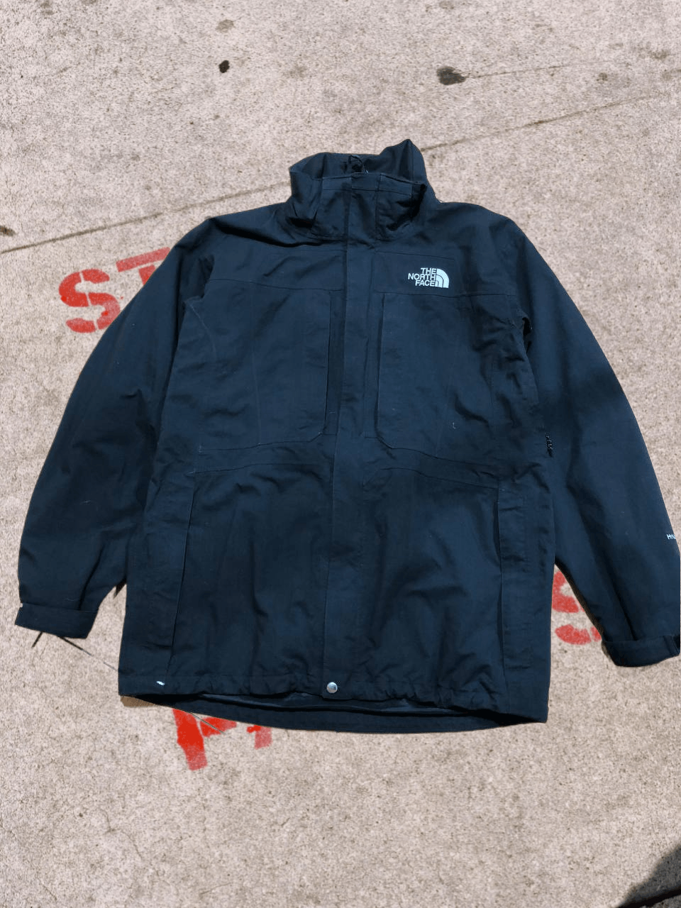 The North Face THE NORTH FACE HYVENT Black Insulated Jacket Size US L / EU 52-54 / 3 - 1 Thumbnail