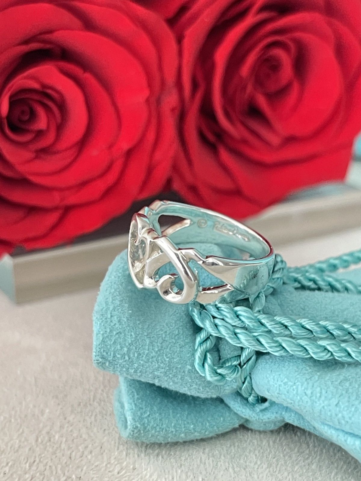 Tiffany & Co. TIFFANY & Co. Paloma Picasso Triple Heart Silver Ring 5 $450 Size ONE SIZE - 10 Thumbnail