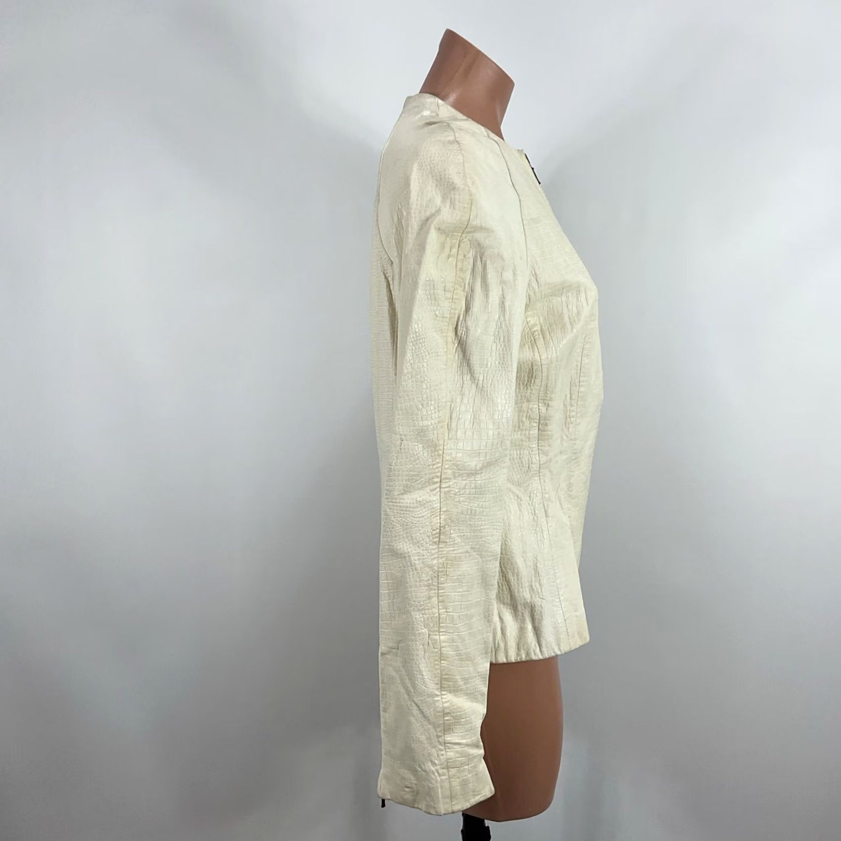Vintage VTG Vakko Leather Coat White Snakeskin Giraffe Lambskin Jacket Size 8 Ivory Blazer Women Long Sleeve Collared Vintage Leather Coat FX Size M / US 6-8 / IT 42-44 - 5 Thumbnail