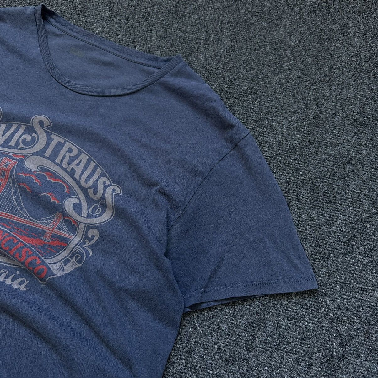 Levi's Vintage Clothing VTG Levi’s T-shirts Singe Stitch Style Size L Trashed 00s Size US L / EU 52-54 / 3 - 4 Thumbnail