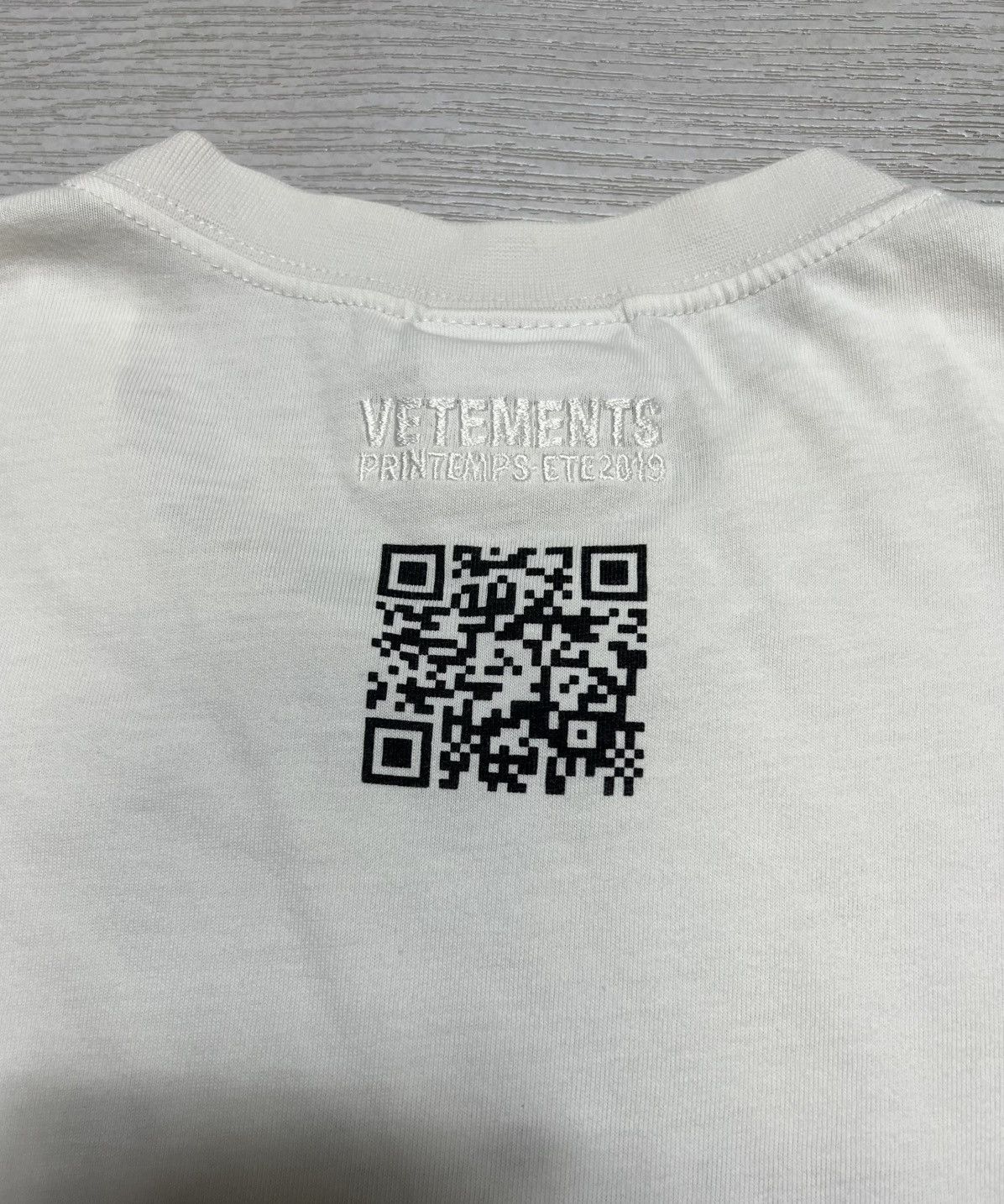 Vetements Vetements - QR Code T-Shirt Size US M / EU 48-50 / 2 - 10 Thumbnail