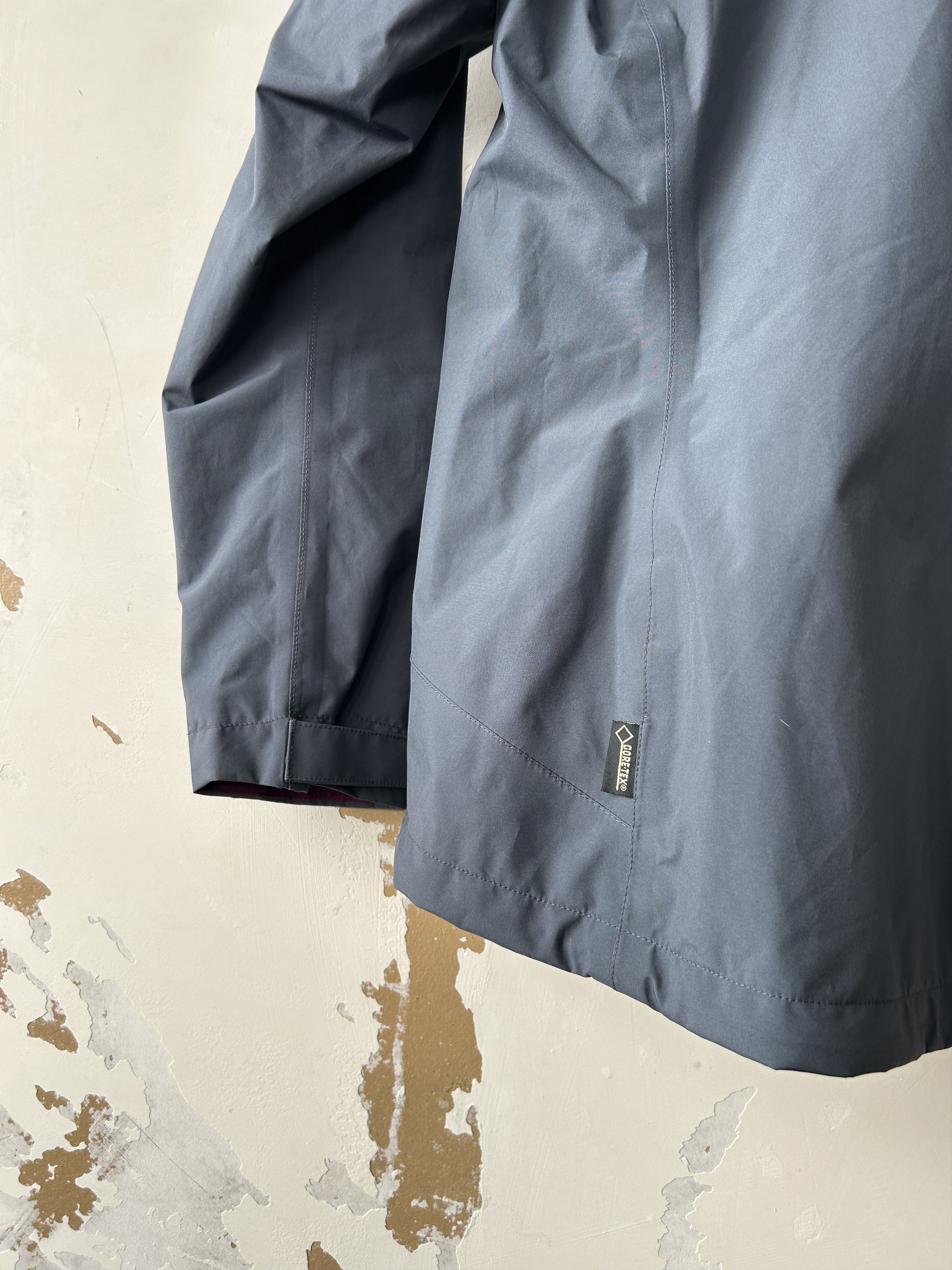 Berghaus BERGHAUS Gore-Tex Windbreaker Jacket size uk8 XS Size XS / US 0-2 / IT 36-38 - 7 Thumbnail