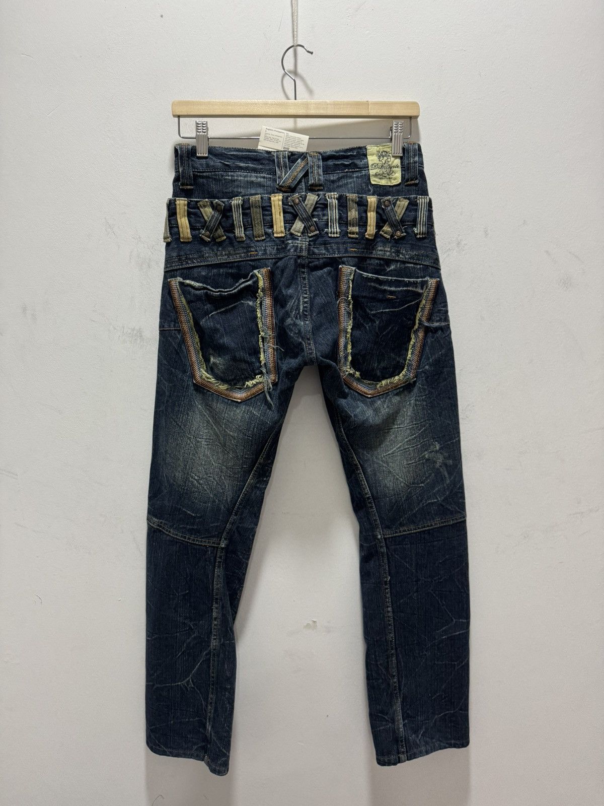Japanese Brand JAPANESE DESIGN DOMINATE PUNK STYLE CURVED DISTRESSED JEANS Size US 28 / EU 44 - 2 Thumbnail