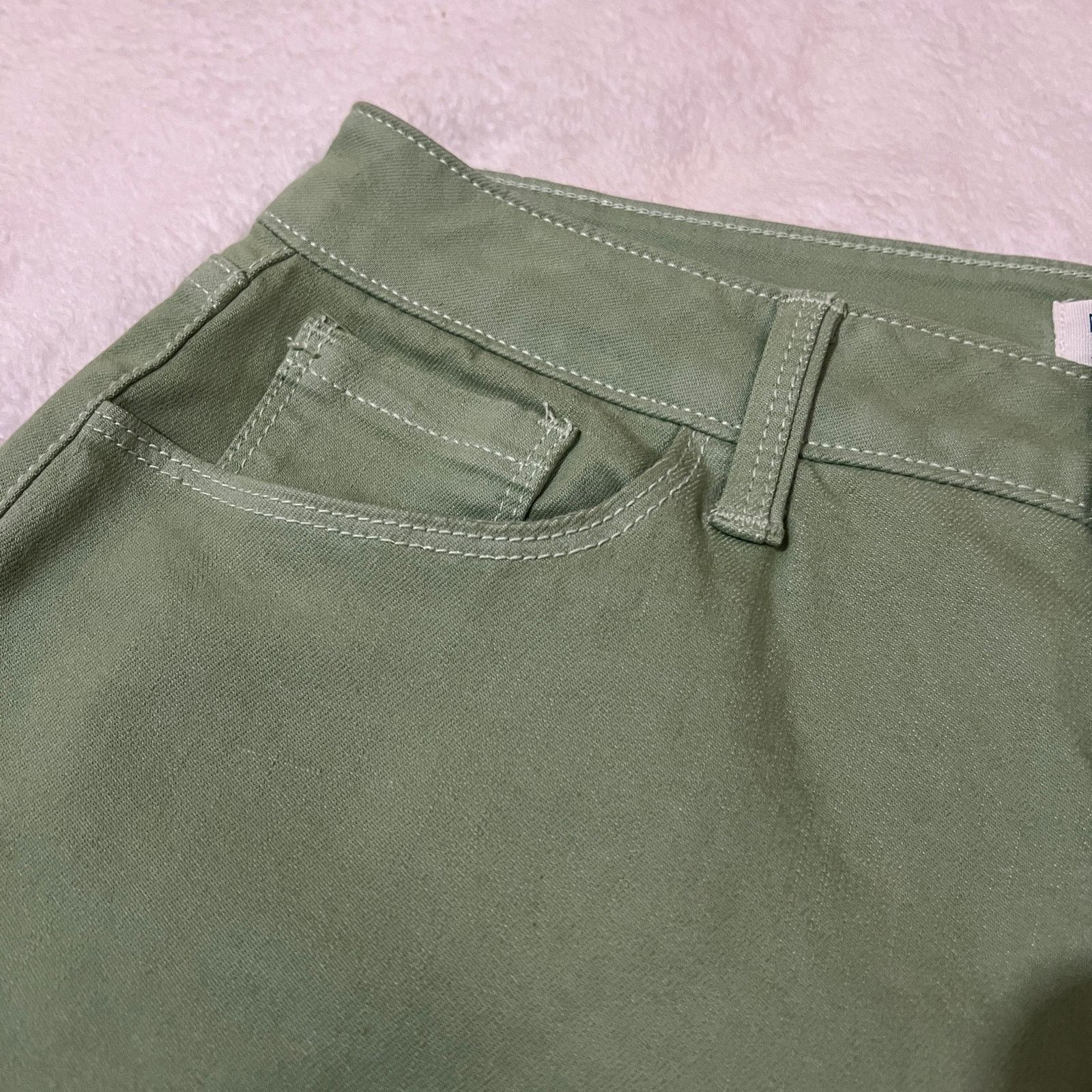 Other Light Green Lycra Stretchy 5 Pocket Mid Rise Shorts Size 28" / US 6 / IT 42 - 4 Thumbnail