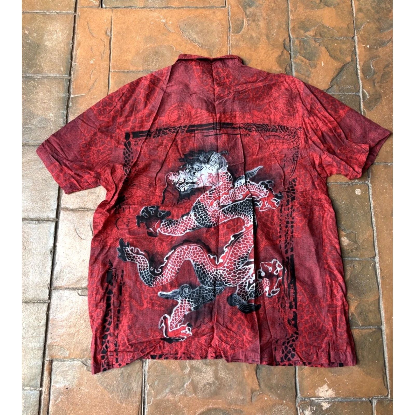 Vintage VINTAGE Utility Dragon Button Up Hawaiian Shirt Men’s XL Red Cotton Rayon Short Sleeve Camp Collar Button-Down Hawaii Y2K Grunge Streetwear Size US XL / EU 56 / 4 - 3 Thumbnail