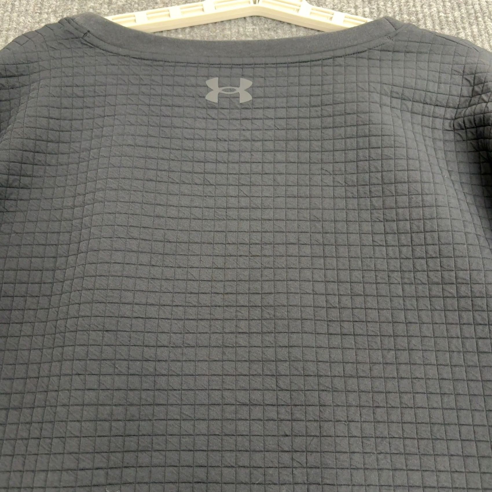 Under Armour Under Armour Sweatshirt Mens 4XLT Black Polyester Quilted Textured Athletic Crew Neck Pullover Big & Tall Mens Size US XXL / EU 58 / 5 - 7 Thumbnail