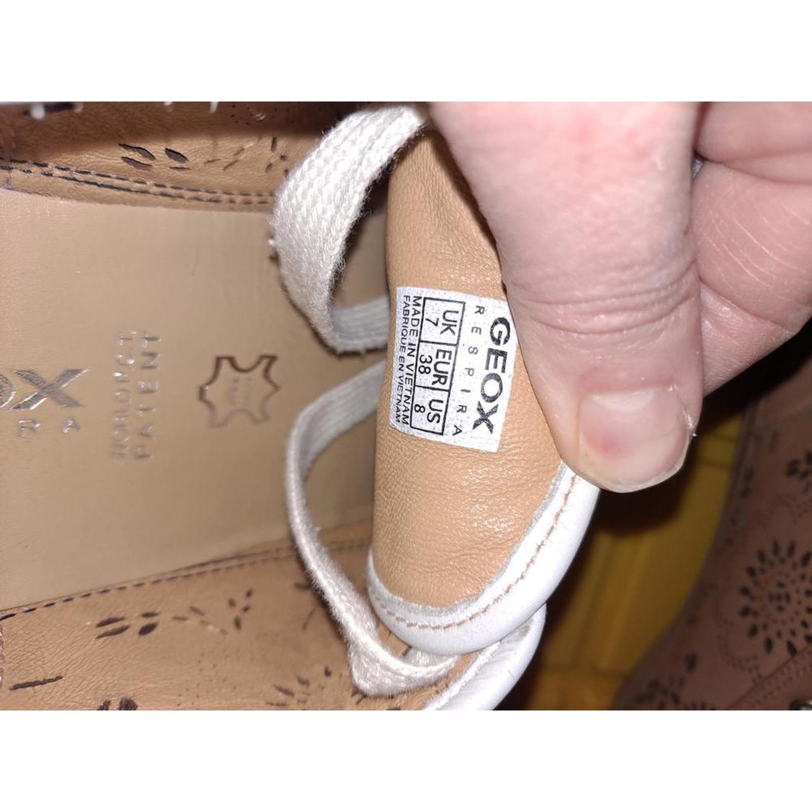 Geox Geox‎ Respira Tan Sneakers with Floral Cutouts Size 8 Size US 8 / IT 38 - 5 Thumbnail