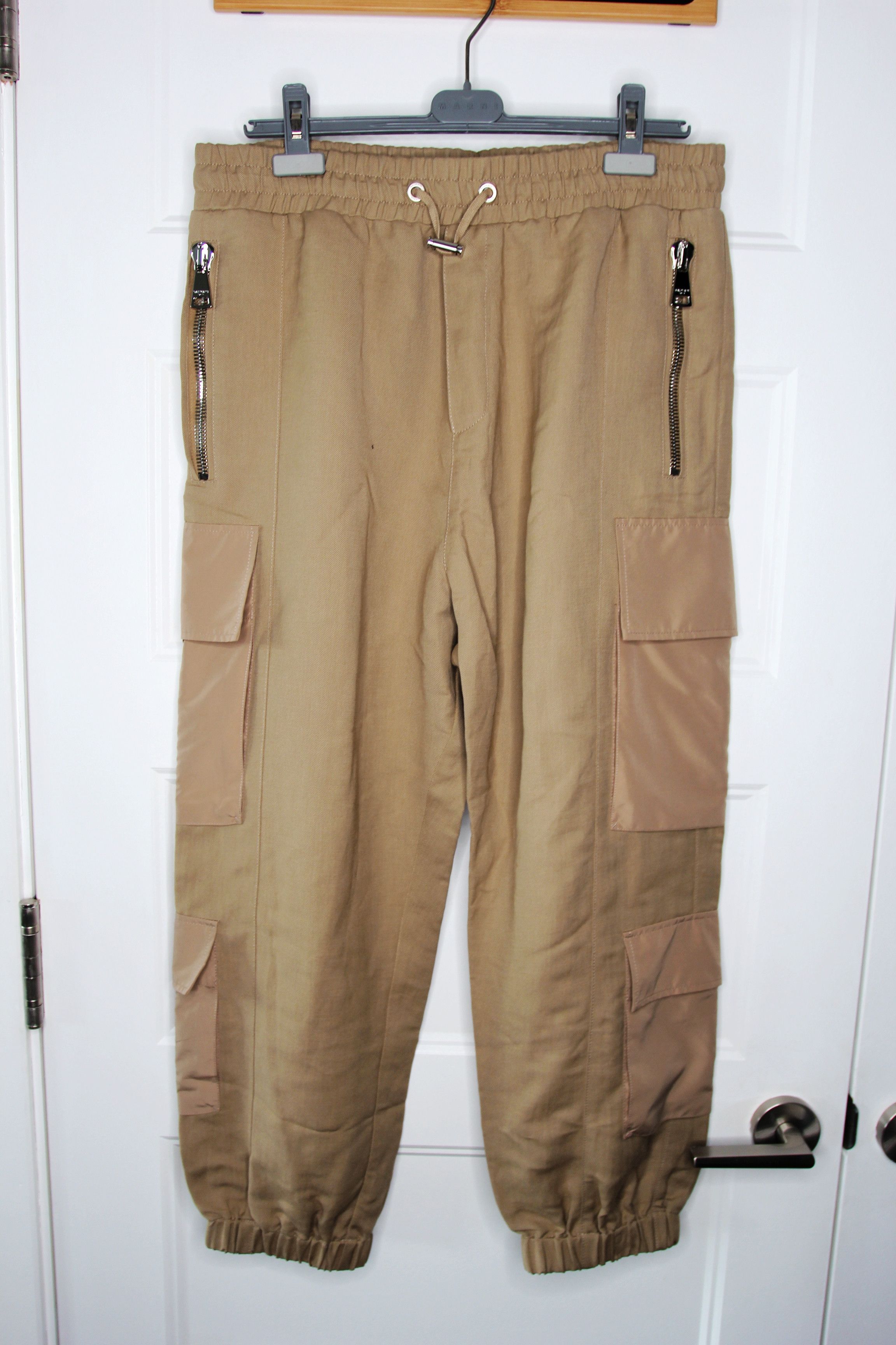 Balmain BNWT SS23 BALMAIN BEIGE CARGO PANTS 52 Size US 36 / EU 52 - 3 Thumbnail
