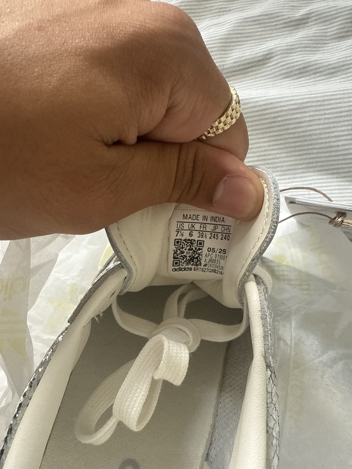 Adidas Adidas Samba OG – Silver Metallic – Size EU 39 1/3 US7.5W Size US 9 / IT 39 - 8 Thumbnail