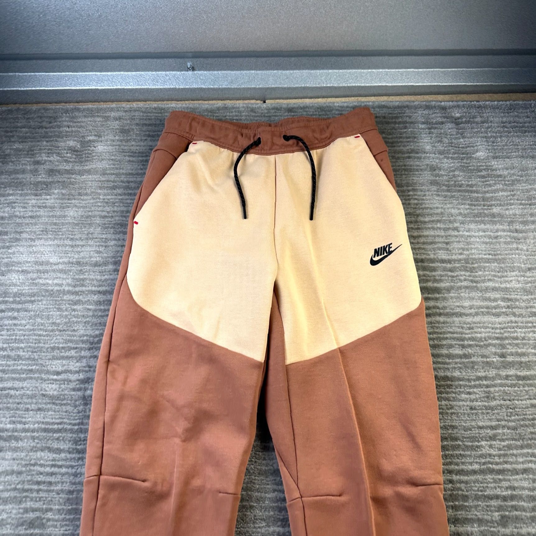 Nike Nike Tech Fleece Pants Mens Small Slim Tapered Inseam 27in Brown Cotton Blend Jogger Activewear Casual Size US 29 - 3 Thumbnail