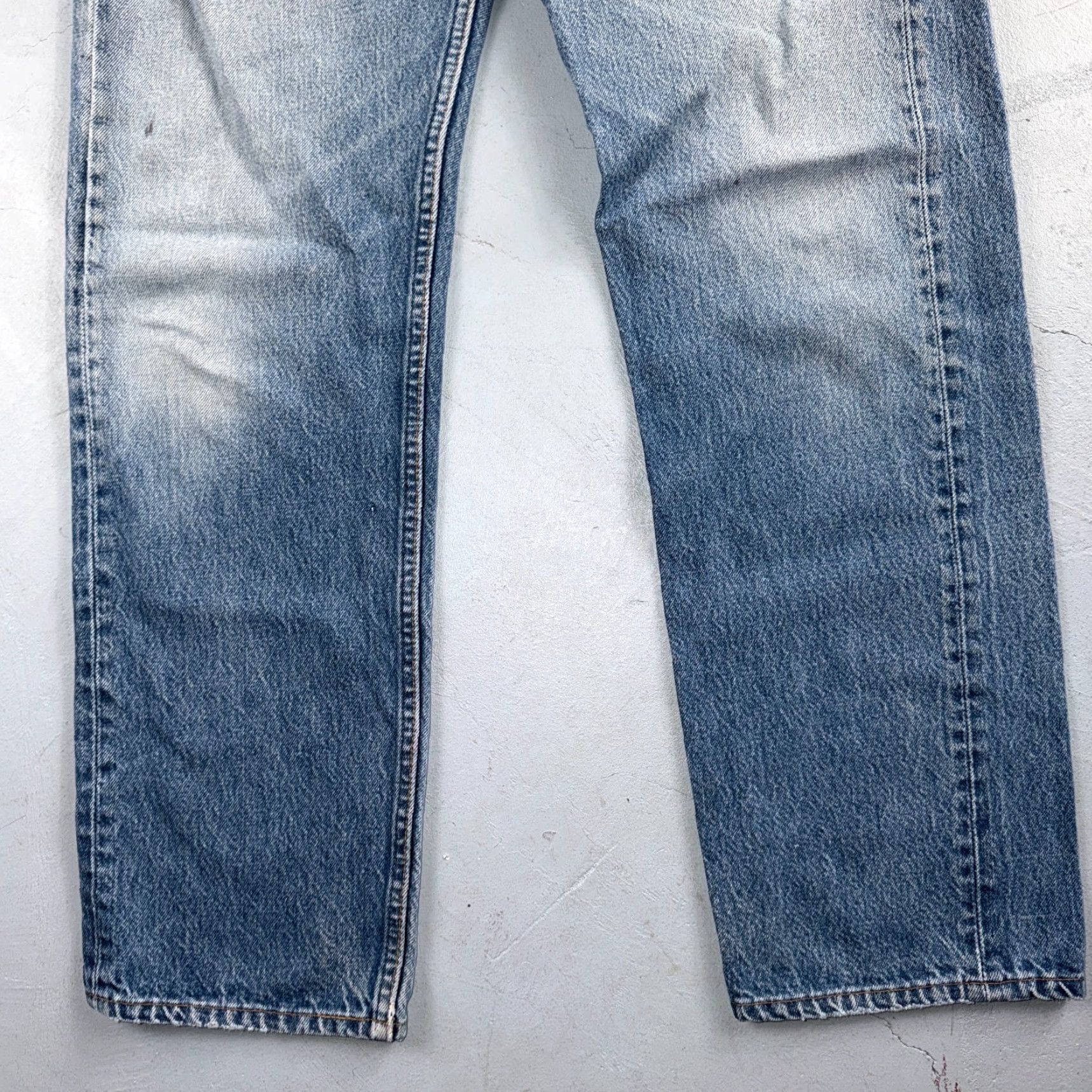 Levi's Levi's 501 Vintage Jeans Straight Regular 34x33 Light Blue USA 90s Men 5-Pocket Denim Cotton Button Closure Size US 34 / EU 50 - 3 Thumbnail