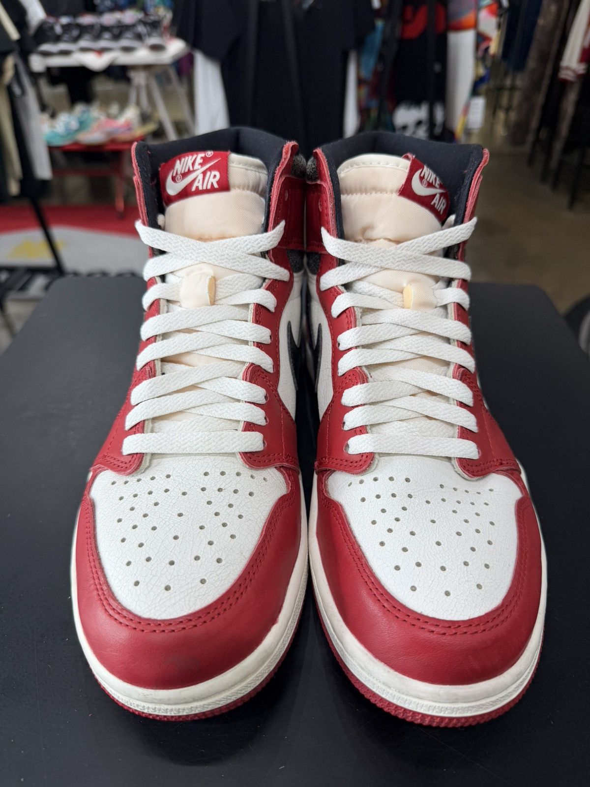 Jordan Brand Air Jordan 1 Chicago Lost & Found Size 8.5 (2022) Size US 8.5 / EU 41-42 - 2 Thumbnail