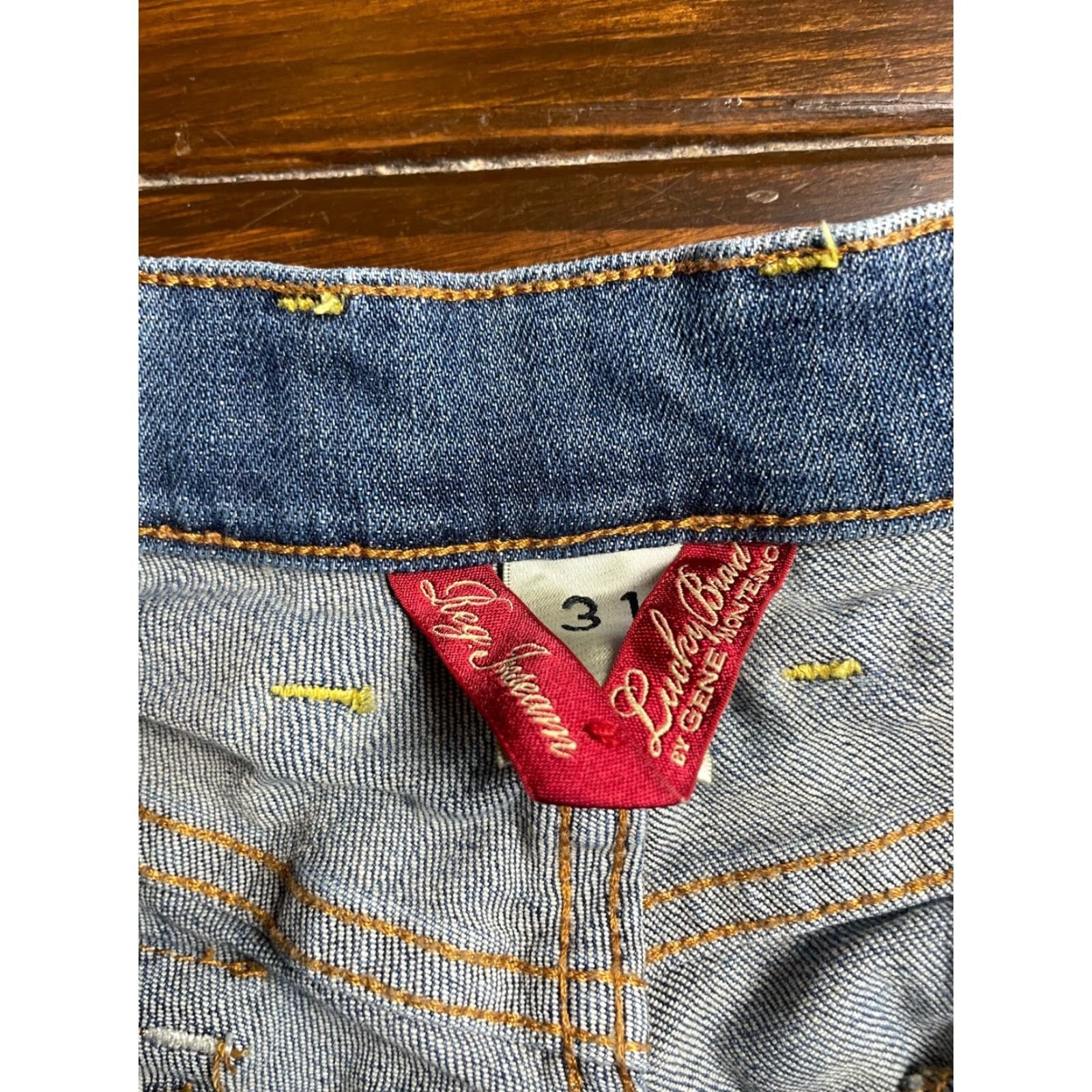 Lucky Brand VINTAGE Lucky Brand Jeans Women's Size 31 Blue Denim Capri 2000's Size 24" / US 00 / IT 34 - 6 Thumbnail